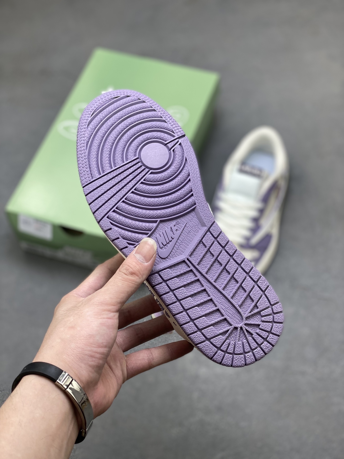 Travis Scott x Nike Air Jordan 1 Low Labubu, Graffiti Custom Sneakers 7 i1751487655668 2357 0 5