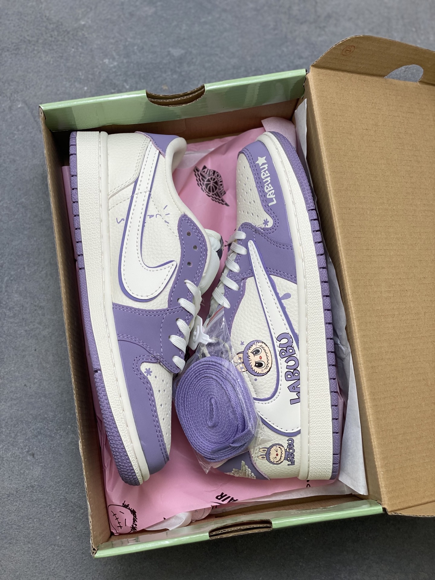 Travis Scott x Nike Air Jordan 1 Low Labubu, Graffiti Custom Sneakers 10 i1751487658163 3896 0 8