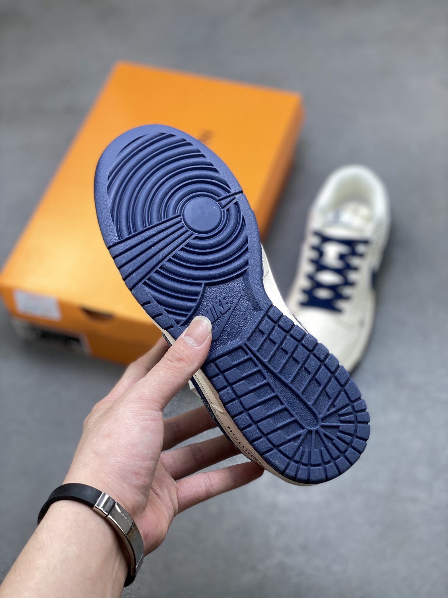 Nike SB Dunk Low x Louis Vuitton White Blue Sneakers - Premium Quality 7 i1751487710282 9112 0 5