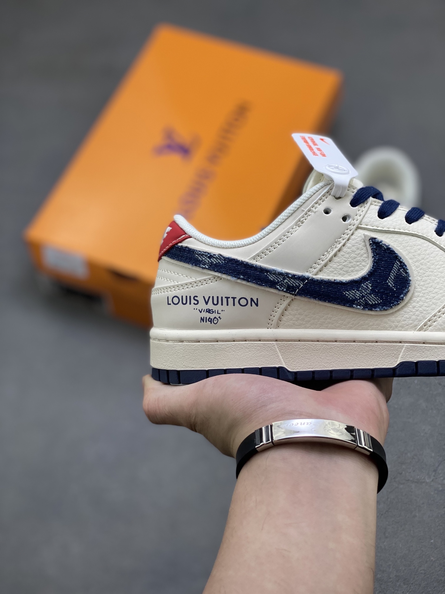 Nike SB Dunk Low x Louis Vuitton White Blue Sneakers - Premium Quality 6 i1751487713644 3283 0 4