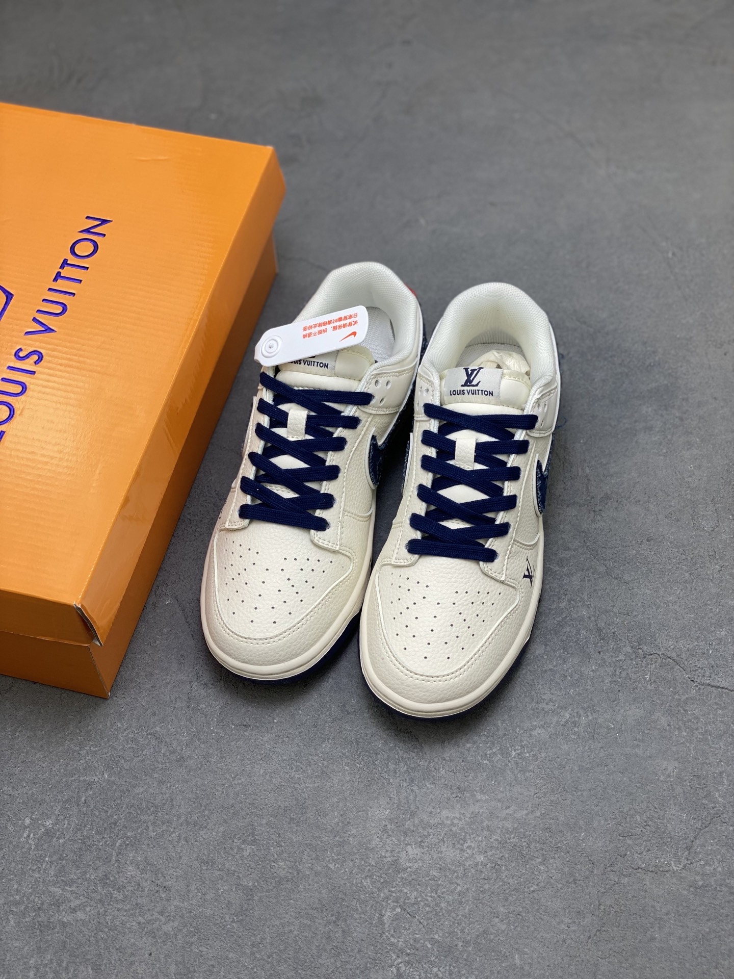 Nike SB Dunk Low x Louis Vuitton White Blue Sneakers - Premium Quality 9 i1751487715256 7865 0 7