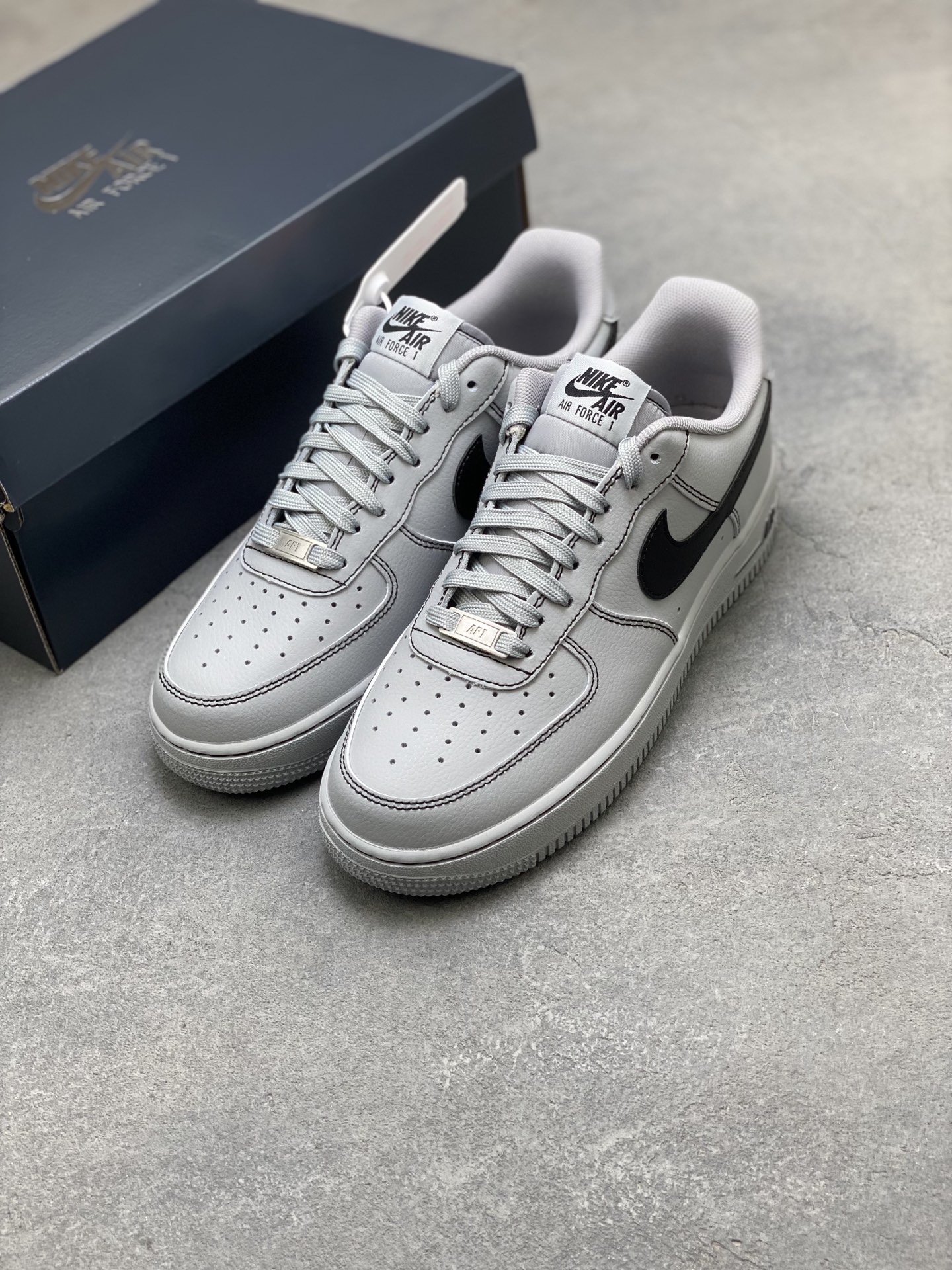 Nike Air Force 1 '07 Low Grey Black Stitching Detail Sneakers 9 i1752768952743 9265 0 7