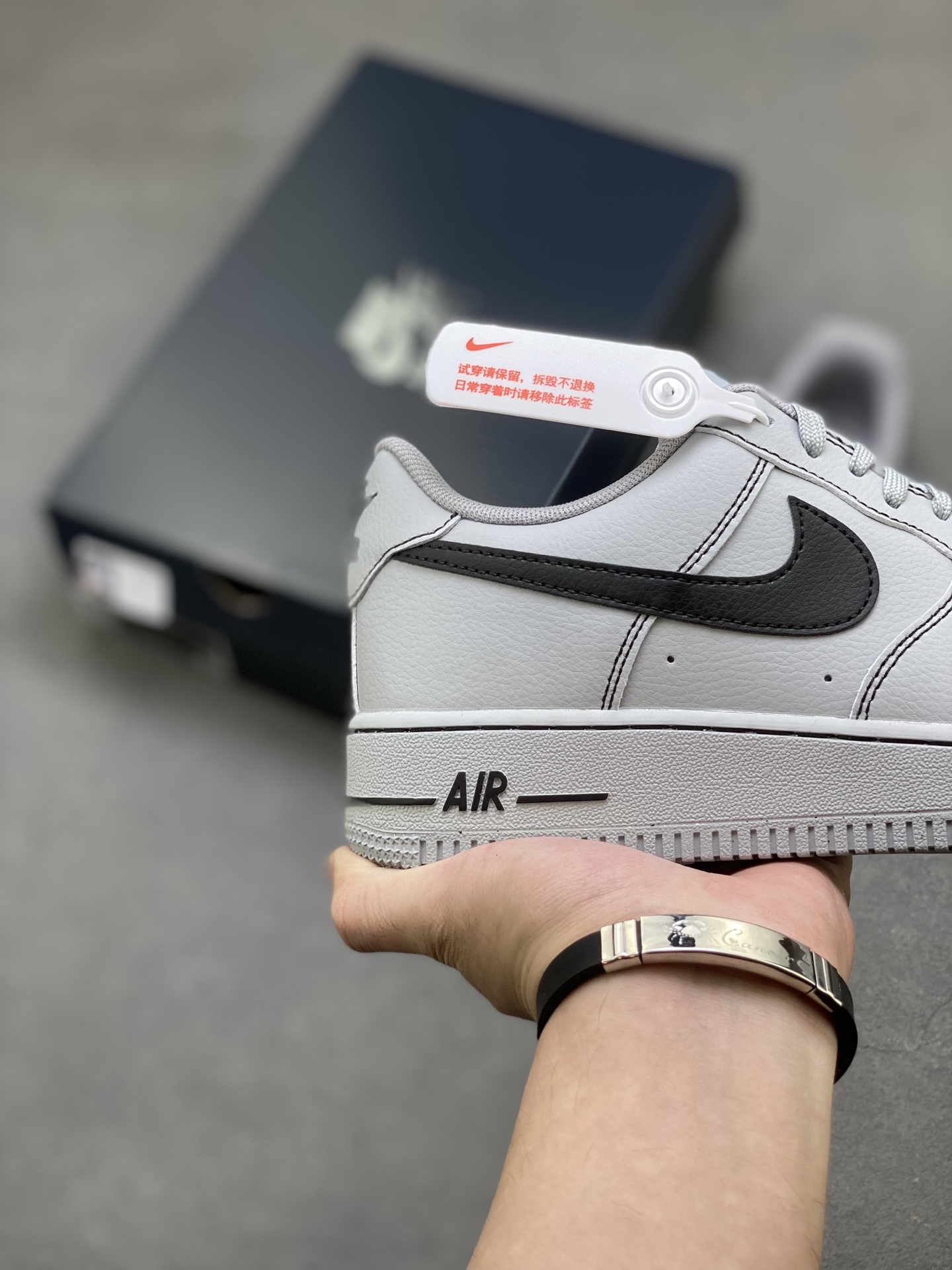 Nike Air Force 1 '07 Low Grey Black Stitching Detail Sneakers 6 i1752768952900 1323 0 4