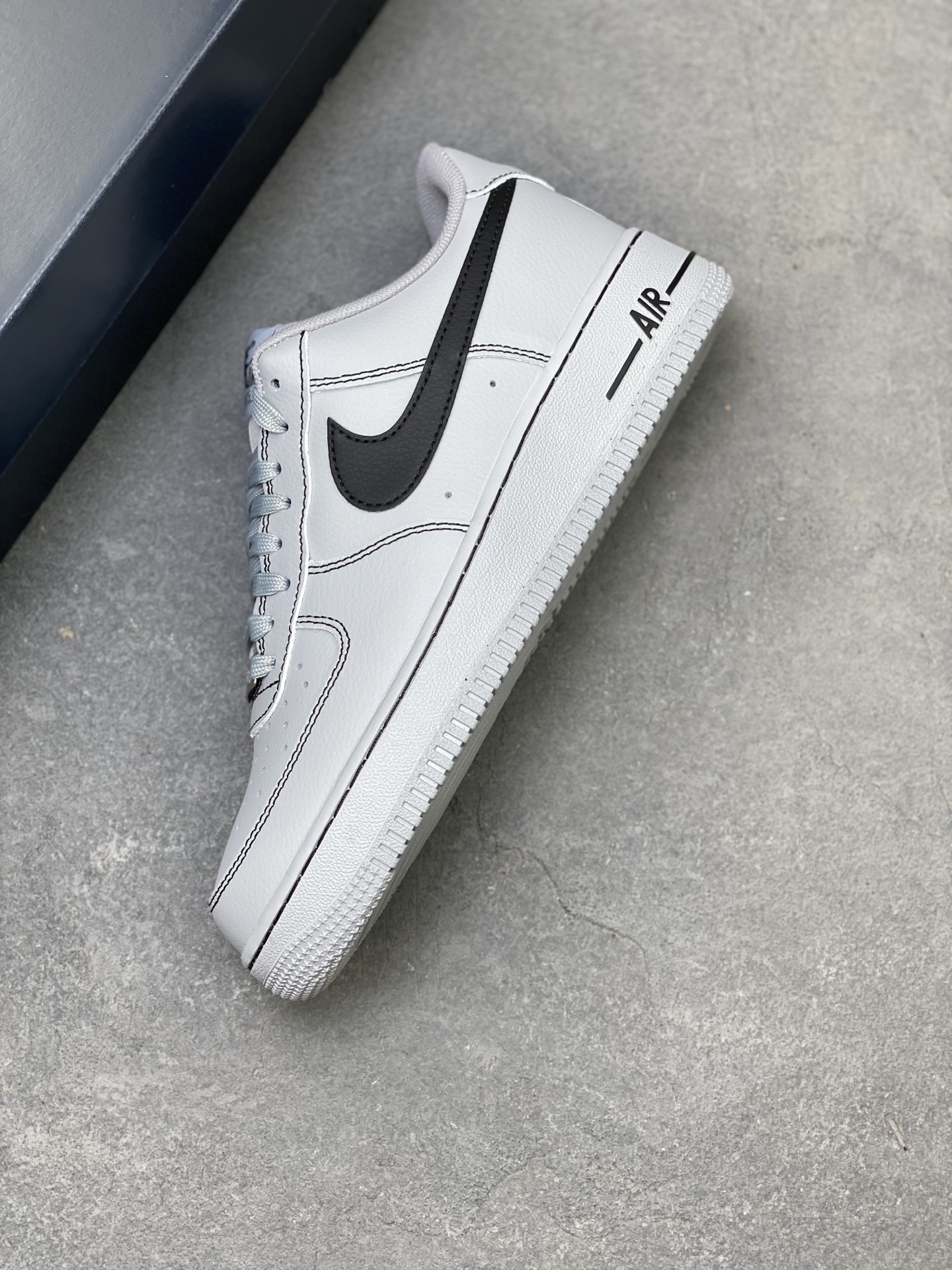 Nike Air Force 1 '07 Low Grey Black Stitching Detail Sneakers 8 i1752768955781 2438 0 6