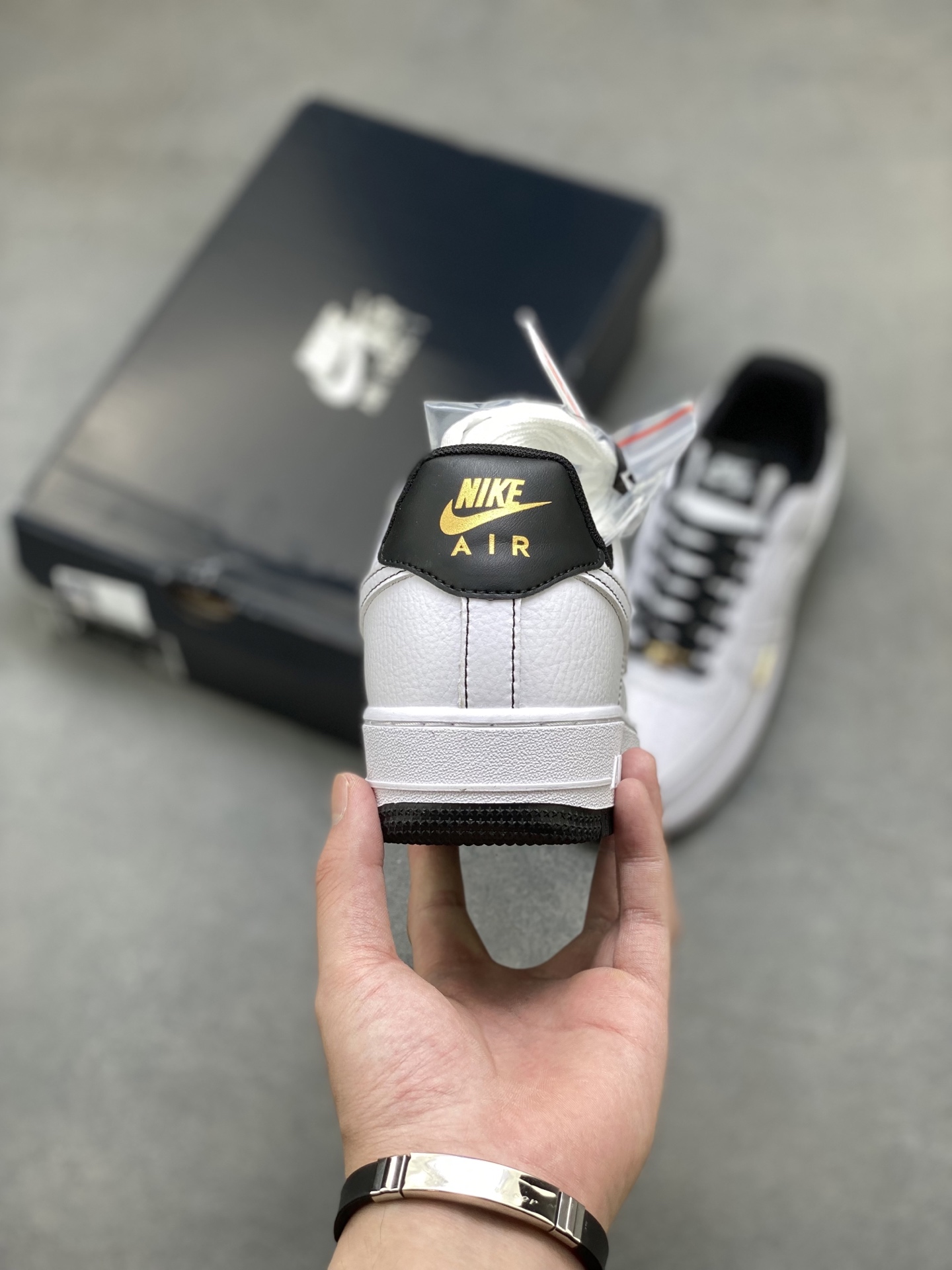 Nike Air Force 1 '07 Low White/Black Stitching Detail - Limited Edition 5 i1753460420933 6533 0 3