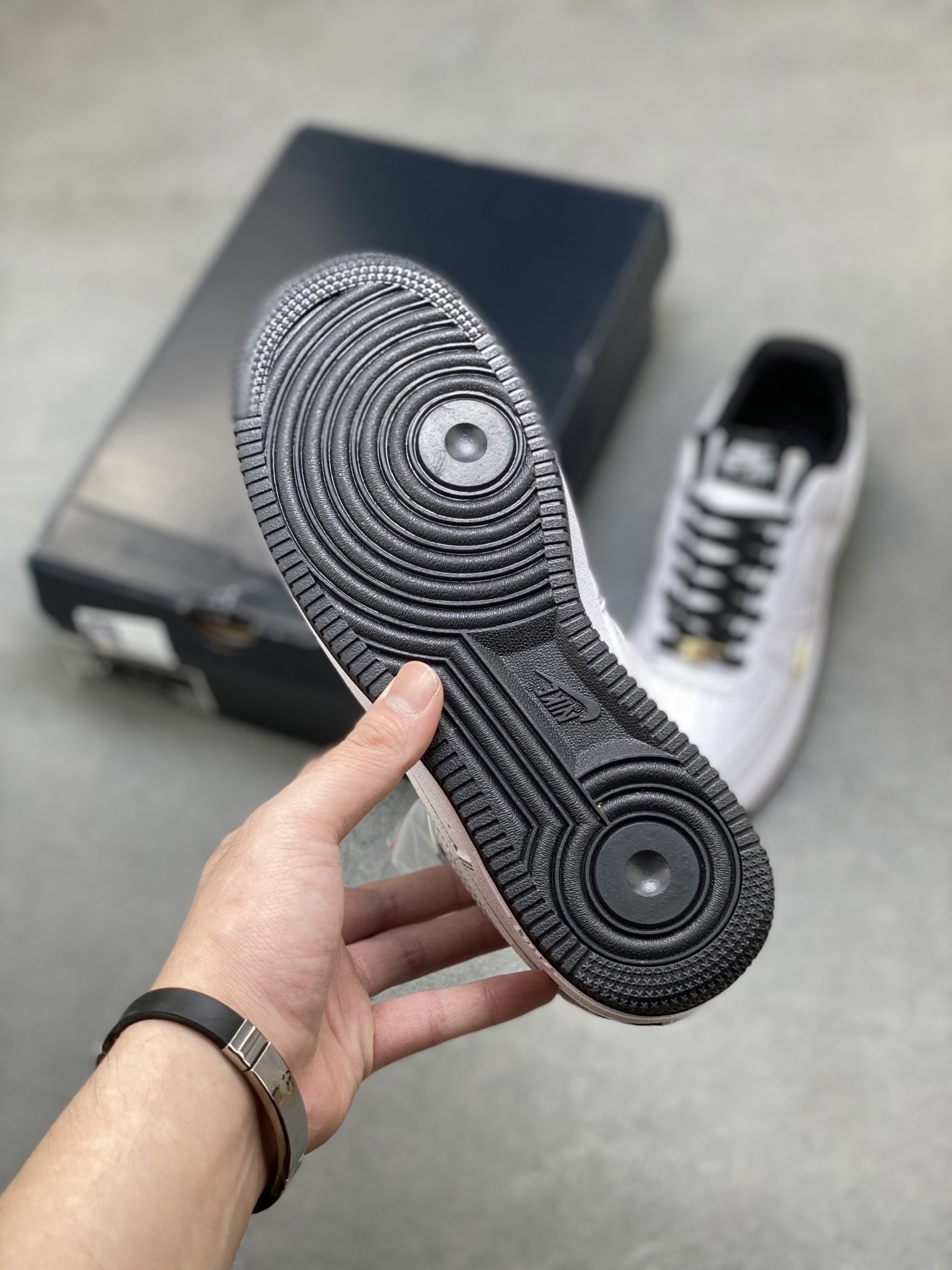 Nike Air Force 1 '07 Low White/Black Stitching Detail - Limited Edition 7 i1753460421570 2378 0 5