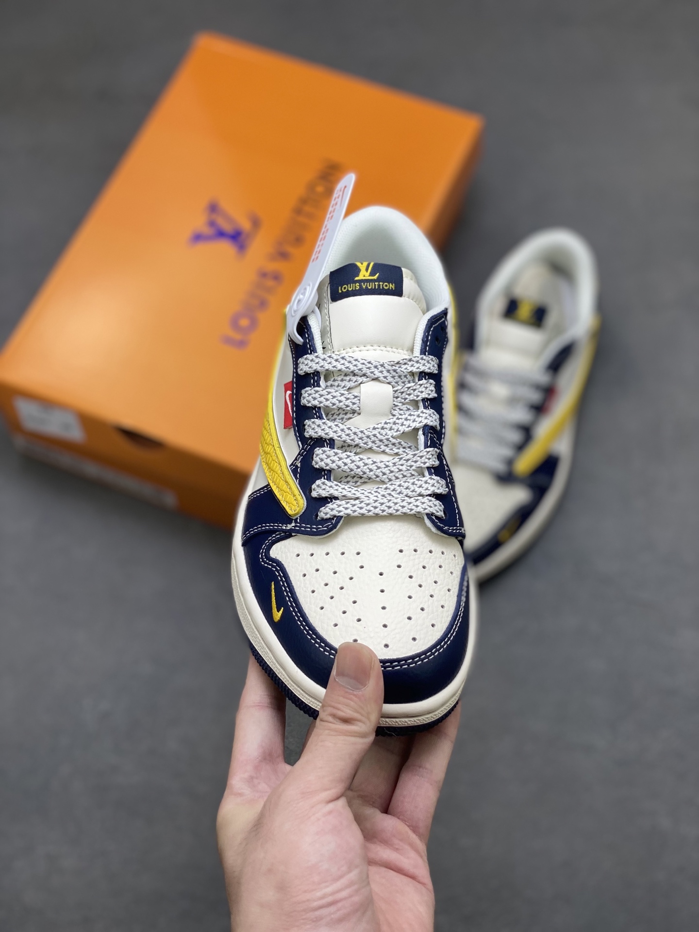 Nike Air Jordan 1 x Louis Vuitton Custom Low-Top Sneakers - Size 36-45.5 2 i1753806068489 710 0 1