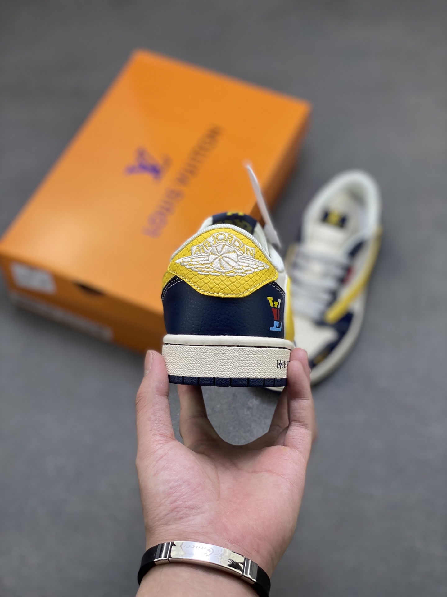 Nike Air Jordan 1 x Louis Vuitton Custom Low-Top Sneakers - Size 36-45.5 4 i1753806070329 7473 0 3
