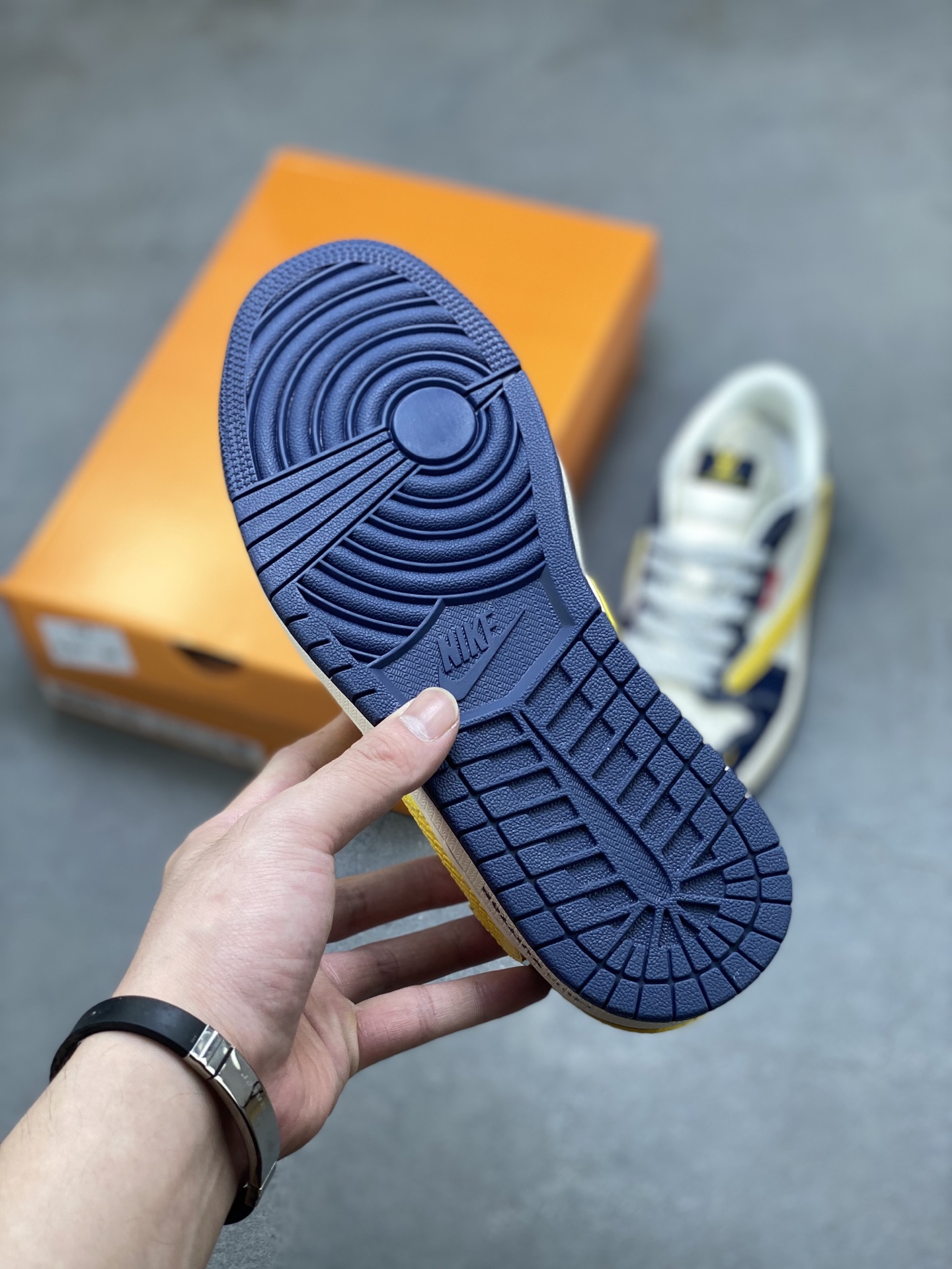 Nike Air Jordan 1 x Louis Vuitton Custom Low-Top Sneakers - Size 36-45.5 6 i1753806078165 853 0 5