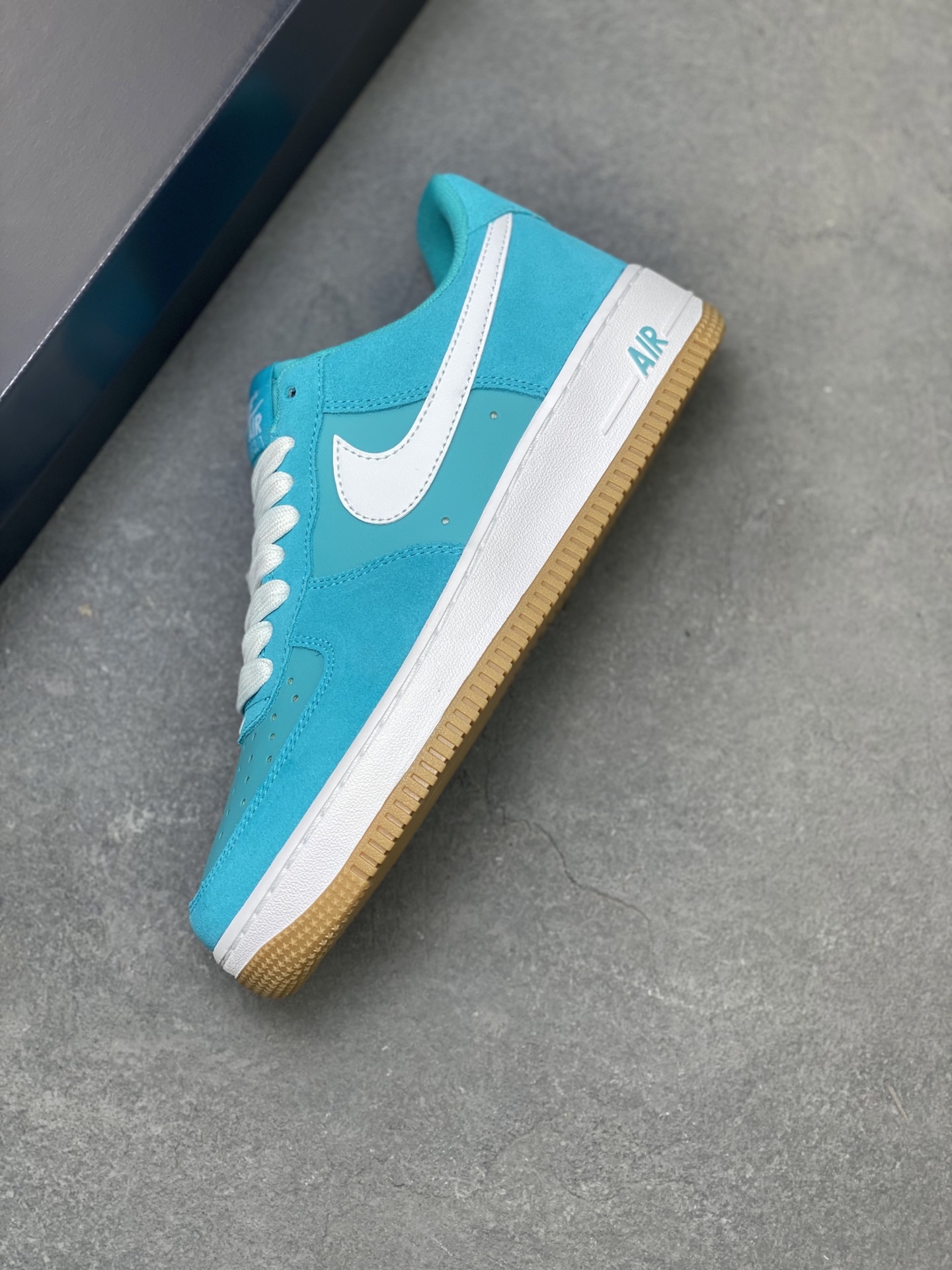 Nike Air Force 1 '07 Low Turquoise Blue & White, Limited Edition Sneakers 8 i1753806344999 7585 0 6