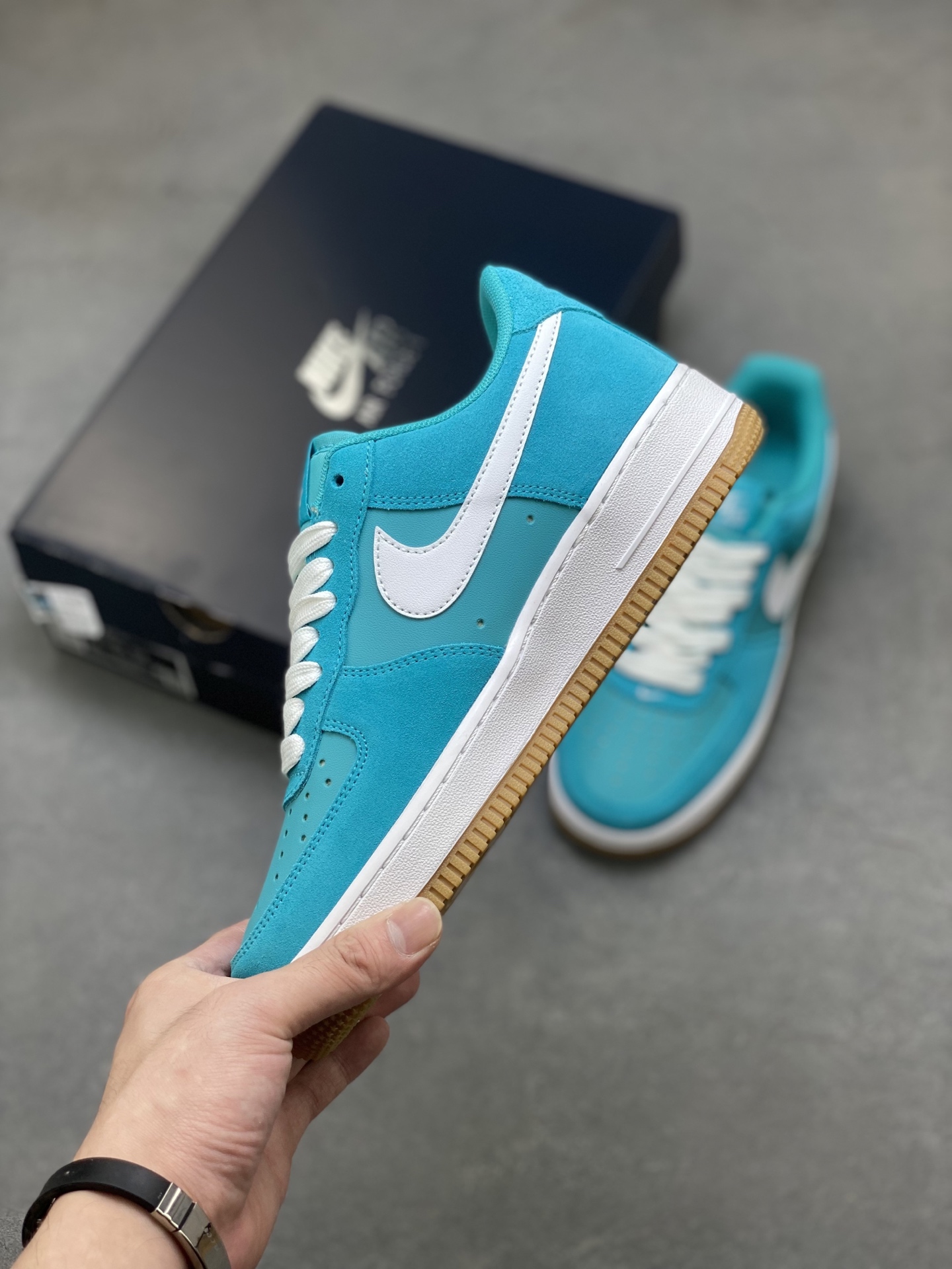 Nike Air Force 1 '07 Low Turquoise Blue & White, Limited Edition Sneakers 4 i1753806346308 20 0 2