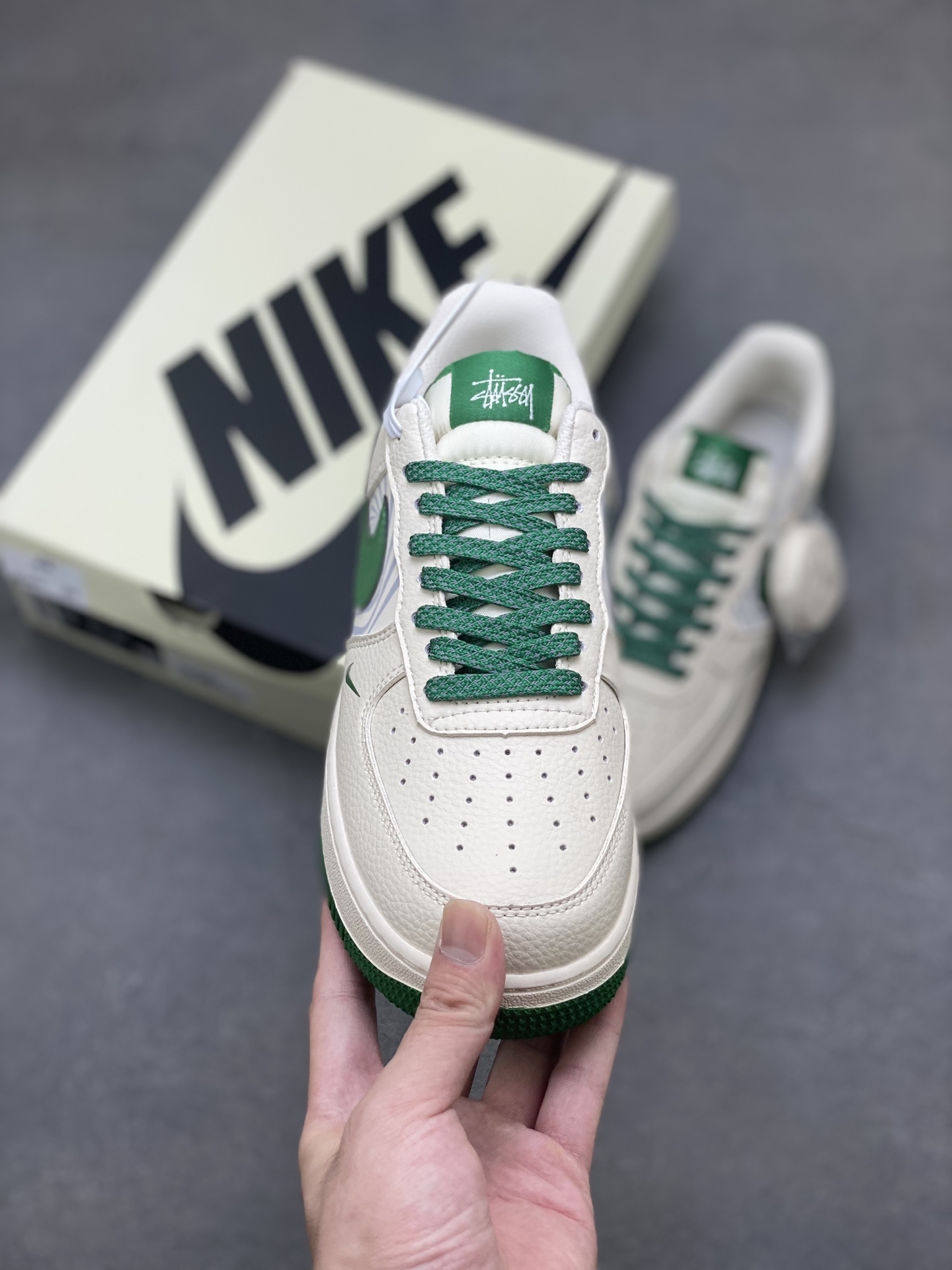 Nike Air Force 1 '07 Low Green and Beige Casual Sneakers HJ3318-001 3 i1753806467060 9238 0 1