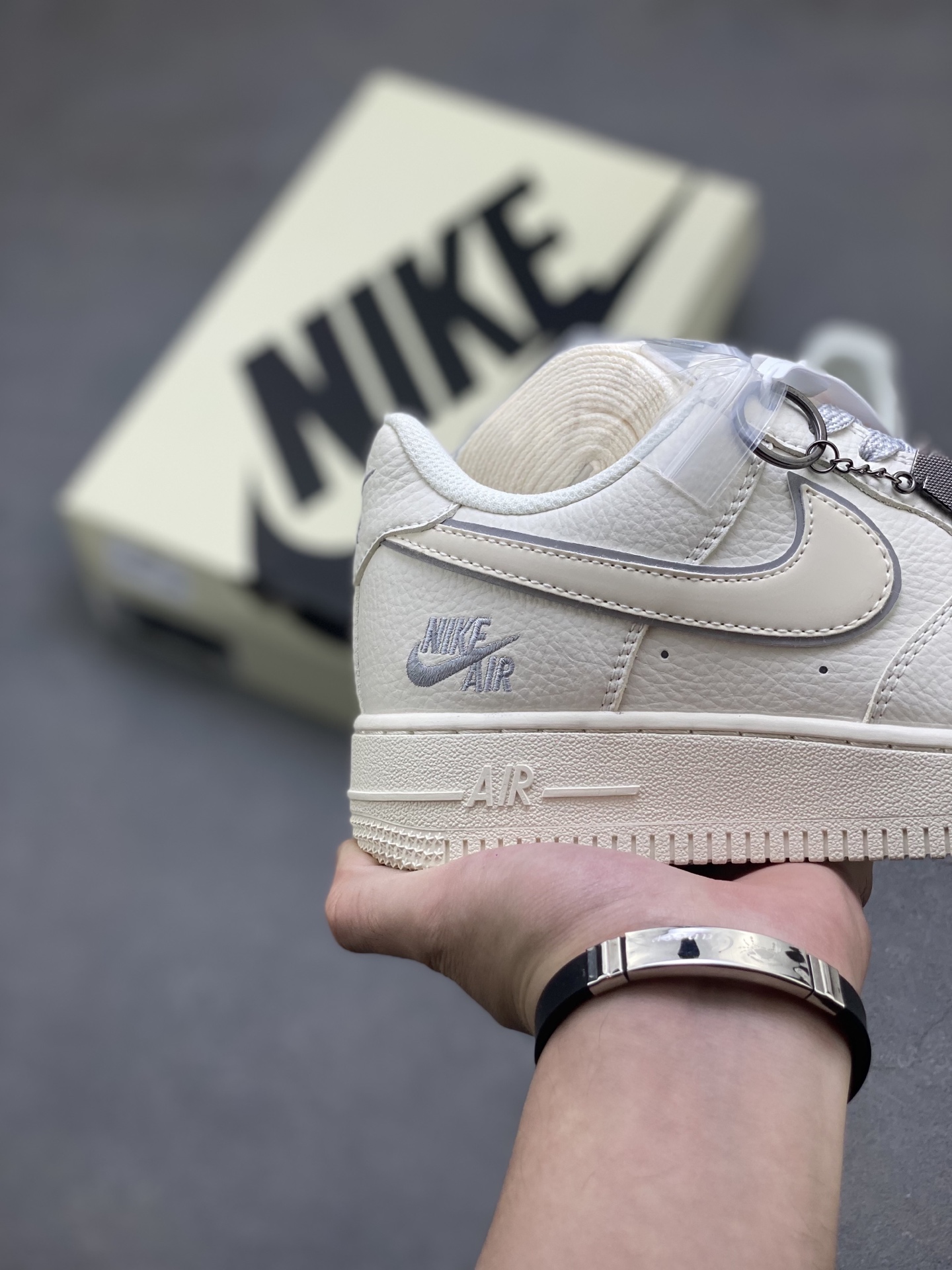 Nike Air Force 1 '07 Low Ivory/Grey Limited Edition Sneakers - Size 36-45 6 i1753806541091 9636 0 4