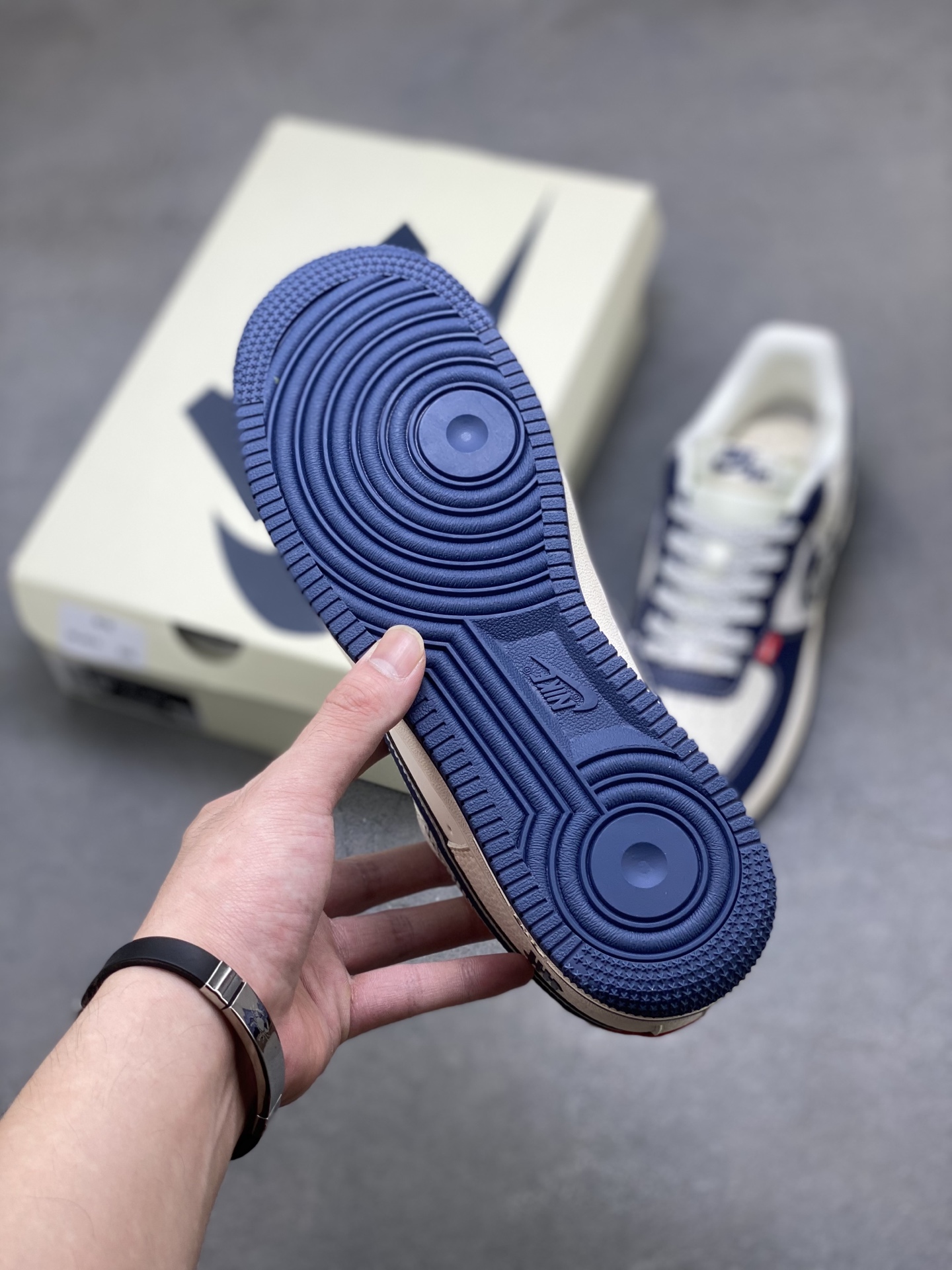 Nike Air Force 1 '07 Low Sneakers - Limited Edition, Comfortable and Stylish 7 i1754589459860 3359 0 5