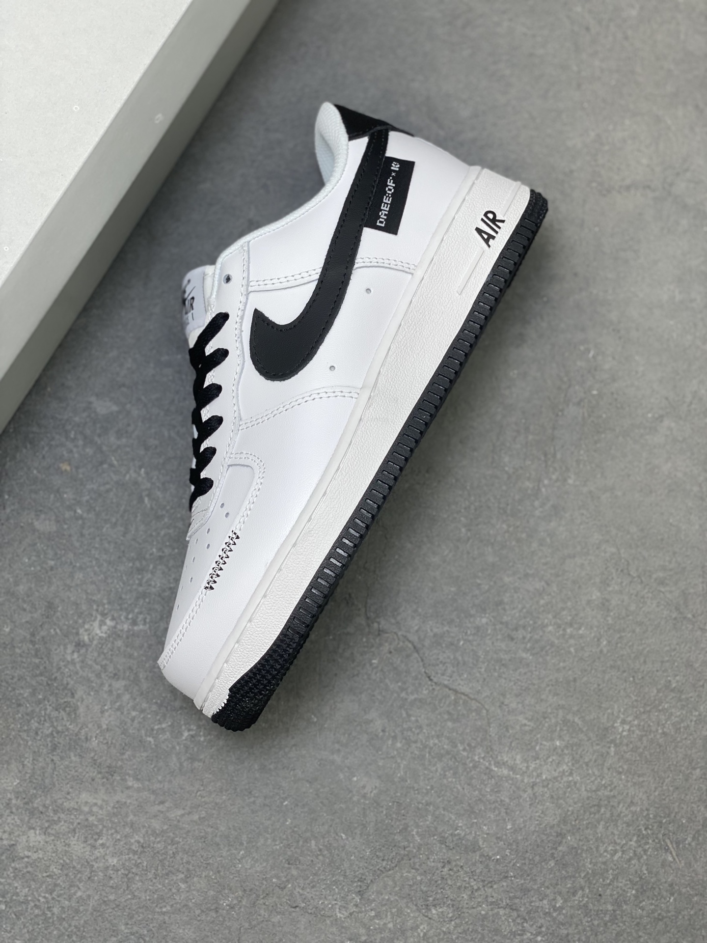 Nike Air Force 1 '07 Low White/Black Stitching Detail Casual Shoes 8 i1754589570679 6541 0 6