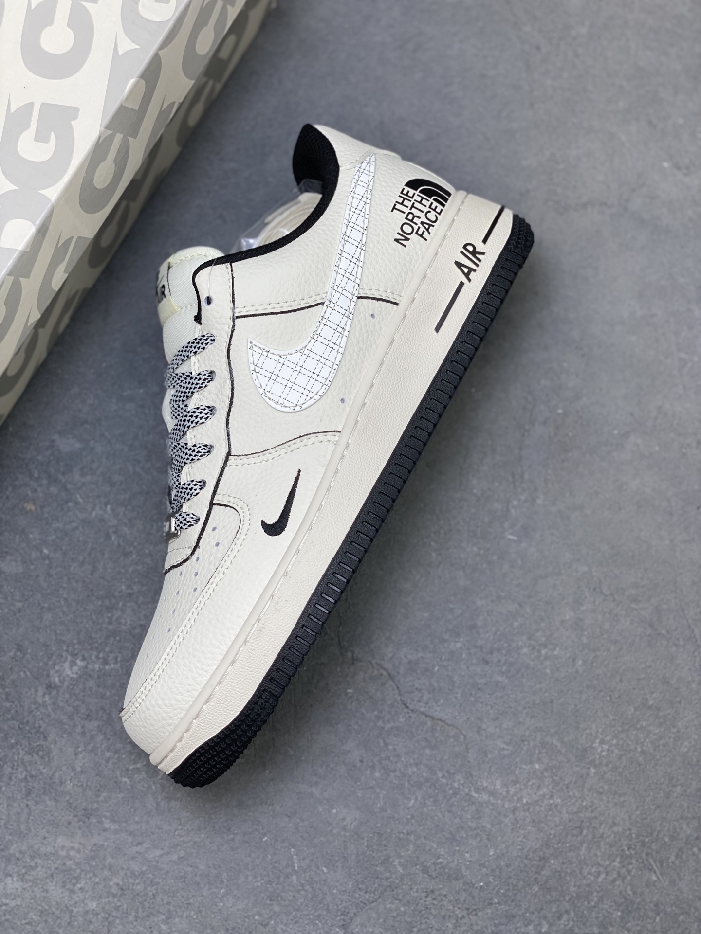 Nike Air Force 1 '07 Low The North Face Sneakers - Limited Edition 8 i1754848625686 6855 0 6