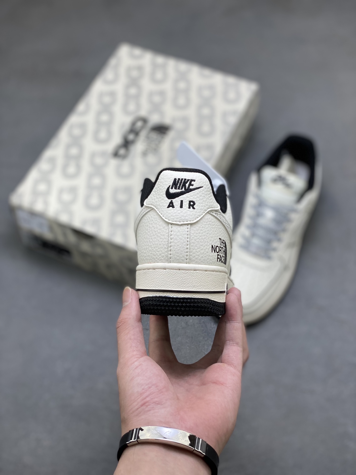 Nike Air Force 1 '07 Low The North Face Sneakers - Limited Edition 5 i1754848632090 2805 0 3