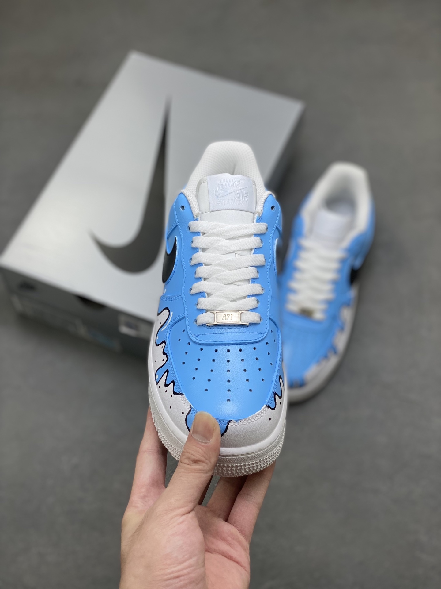 Nike Air Force 1 '07 Low: Limited Edition Blue & White Drip Sneakers 3 i1754848835407 5988 0 1