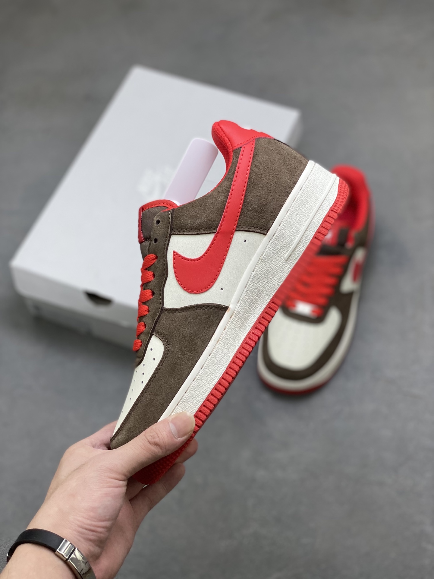 Nike Air Force 1 '07 Low Sneakers - Casual Shoes with Folded Stitching 4 i1754849417440 1903 0 2