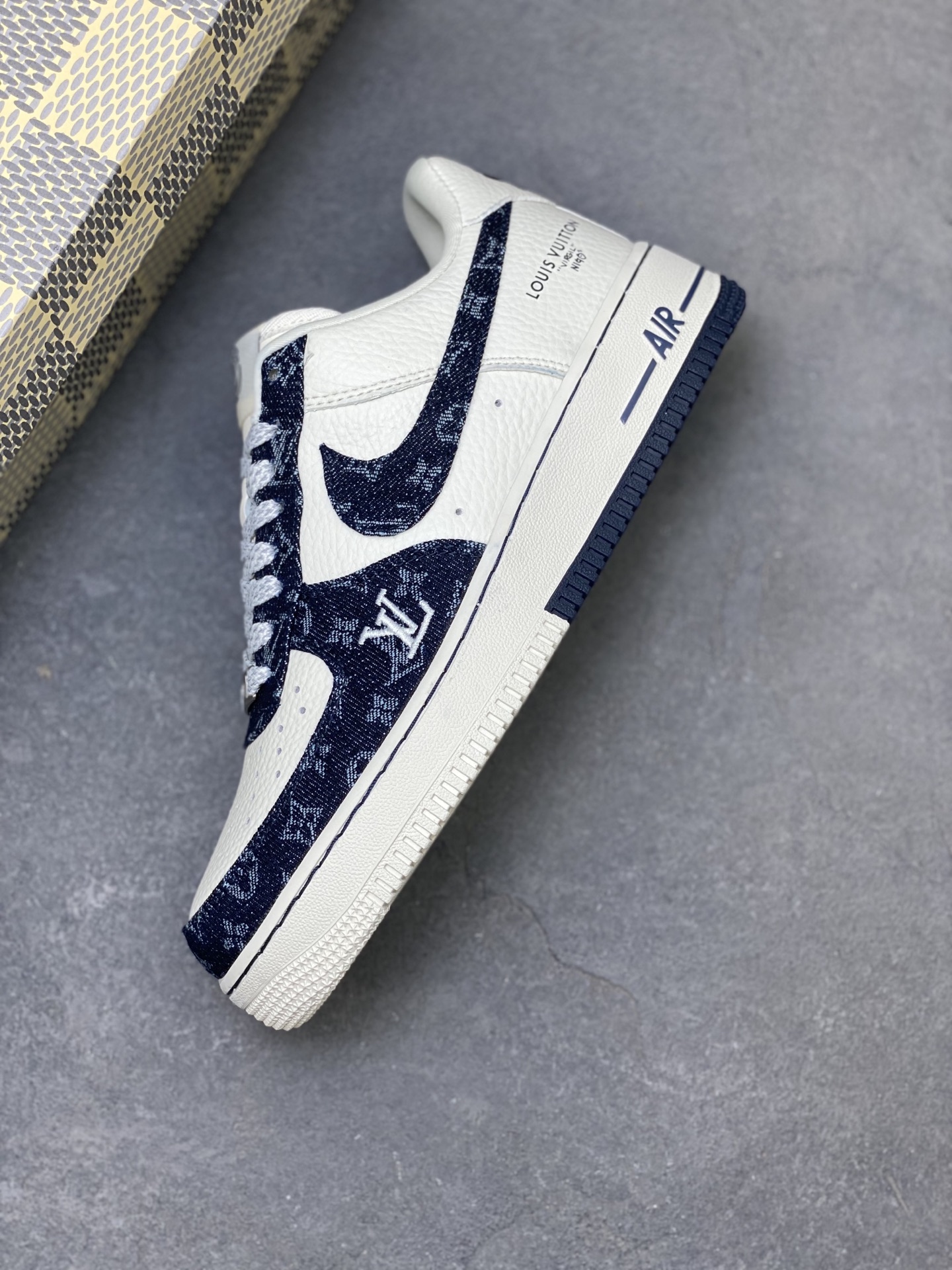 Nike Air Force 1 Low Louis Vuitton Custom Sneakers Designer Shoes 8 i1755015081857 9396 0 6