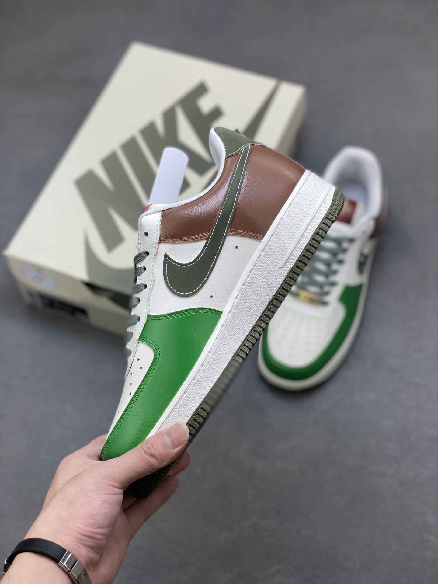 Nike Air Force 1 '07 Low Casual Sneakers HV5979-130 4 i1755015174936 7948 0 2