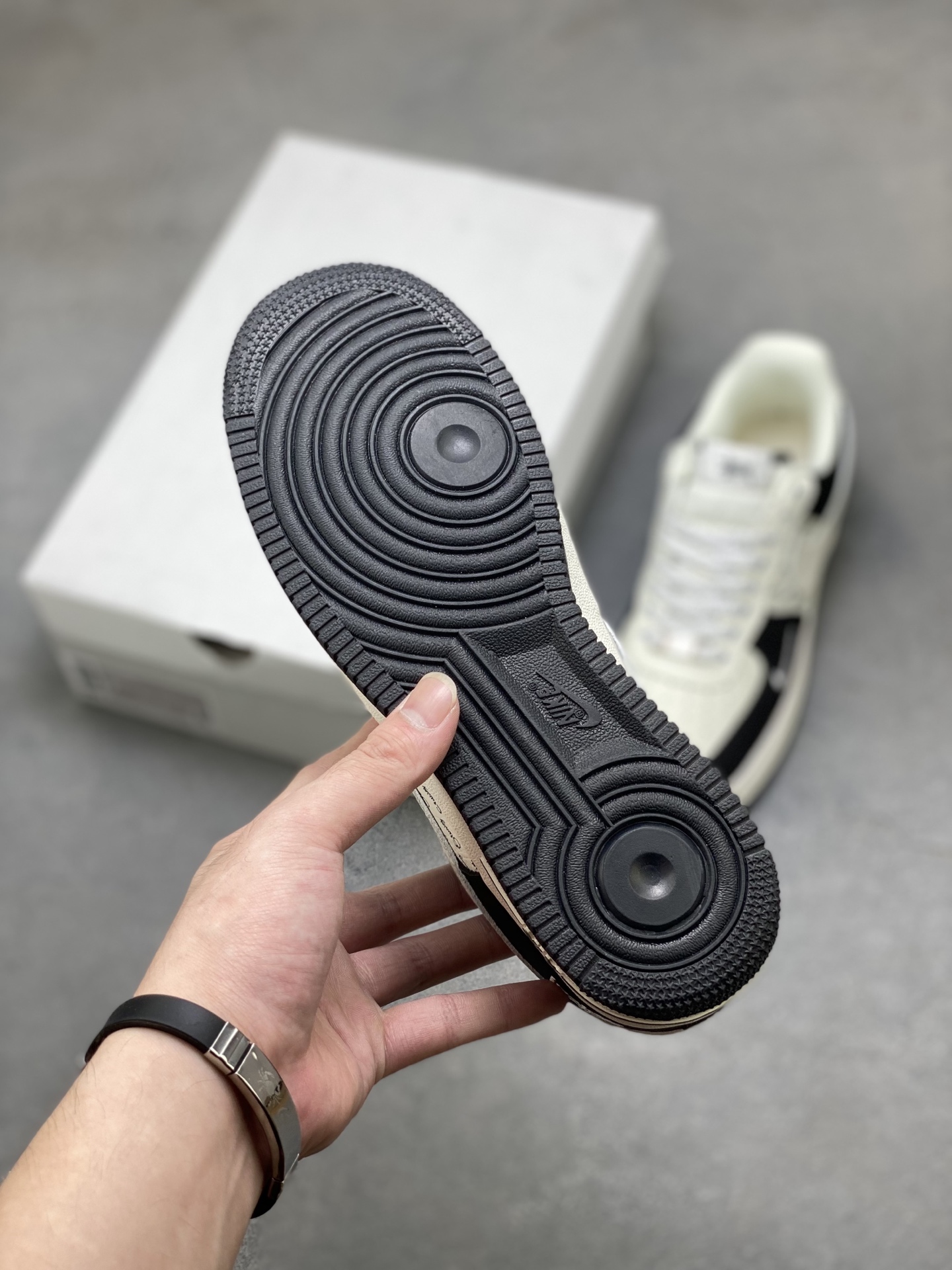 Nike Air Force 1 '07 Low Black and White Sneakers Size 36-45 7 i1755015225650 9105 0 5