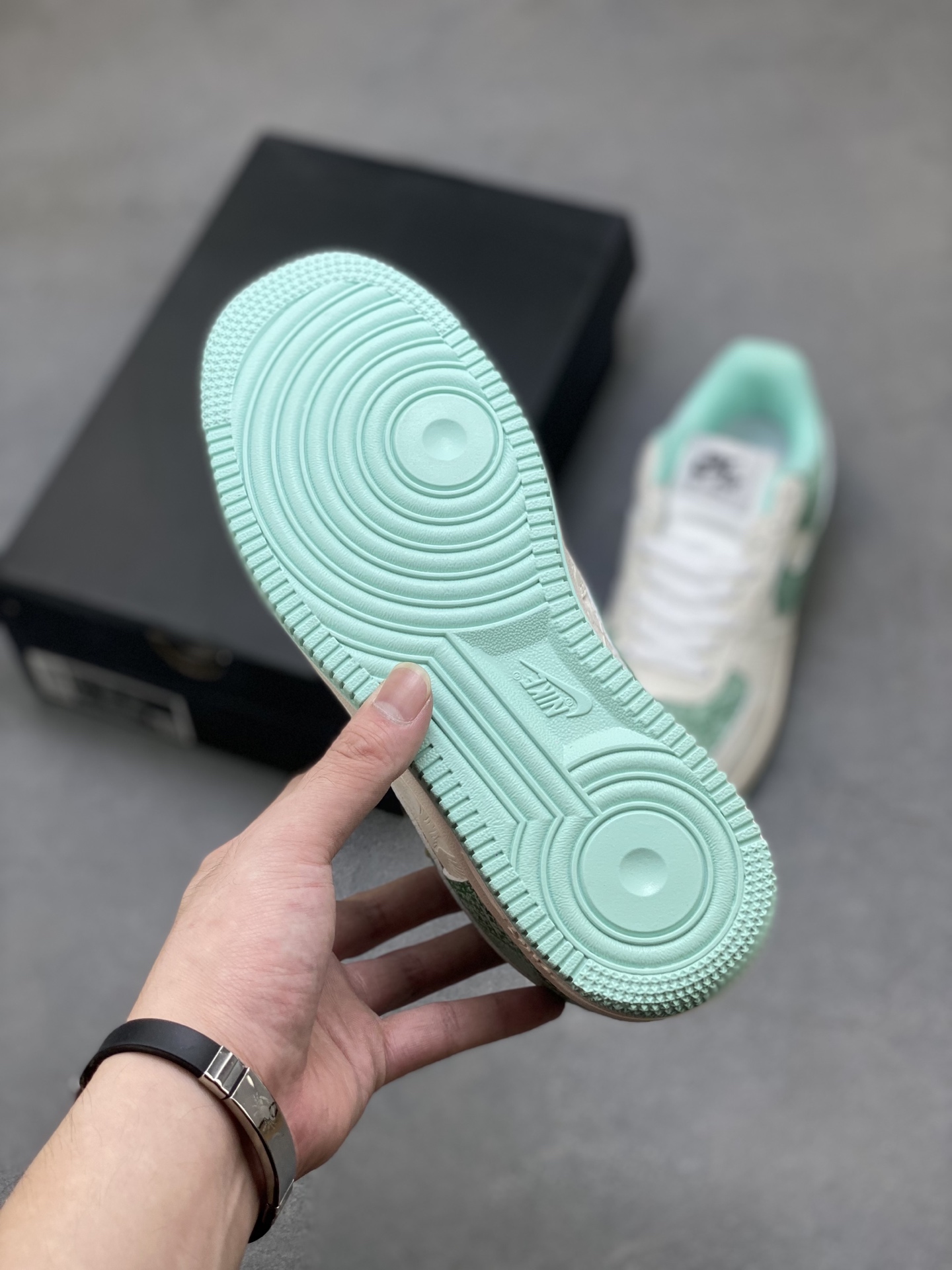 Nike Air Force 1 '07 Low Mint Green Dragon Limited Edition Sneakers 7 i1755015278128 8795 0 5