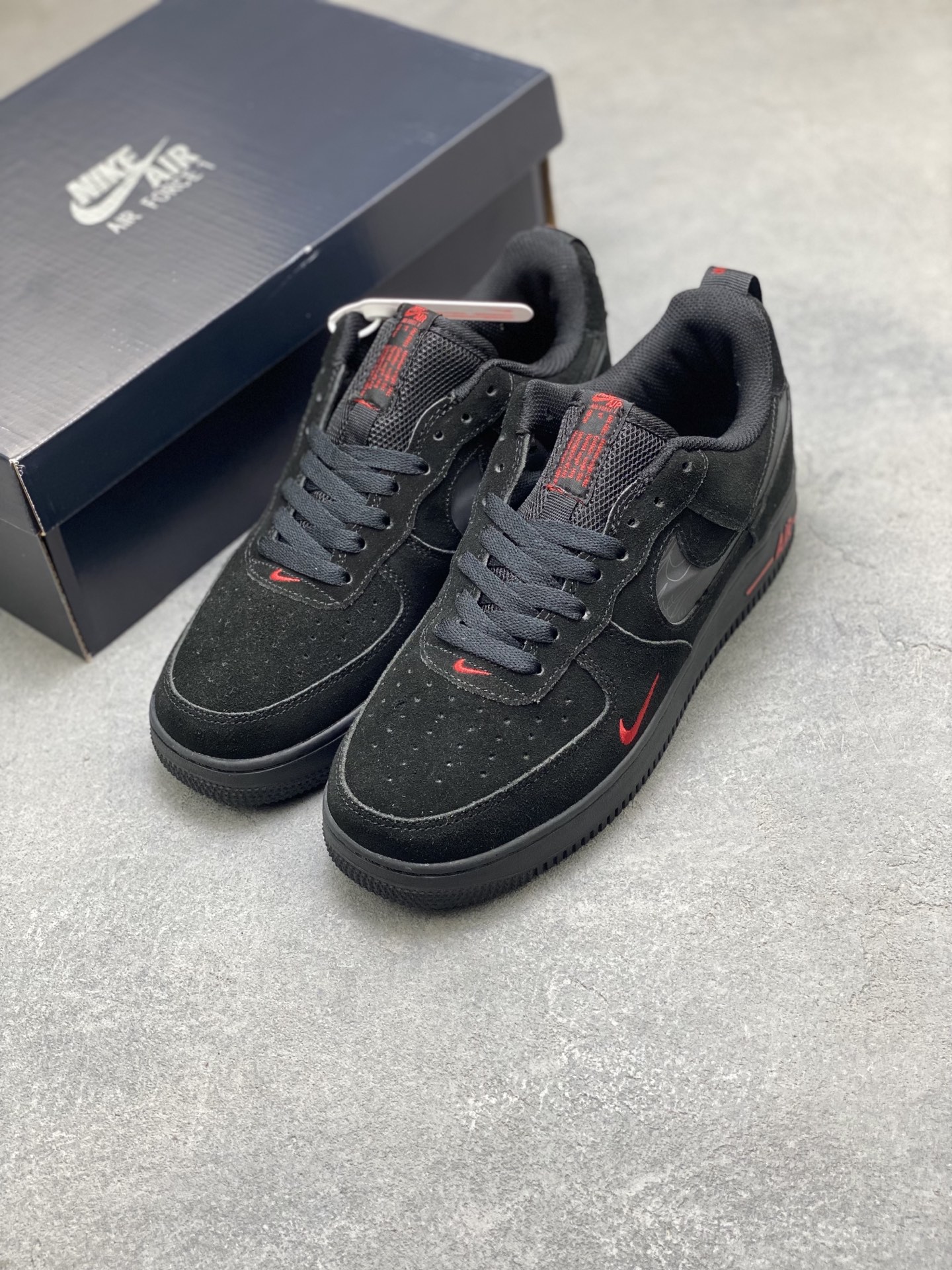 Nike Air Force 1 '07 Low Black/Red Stitching Limited Edition Sneakers 9 i1755015338096 7502 0 7