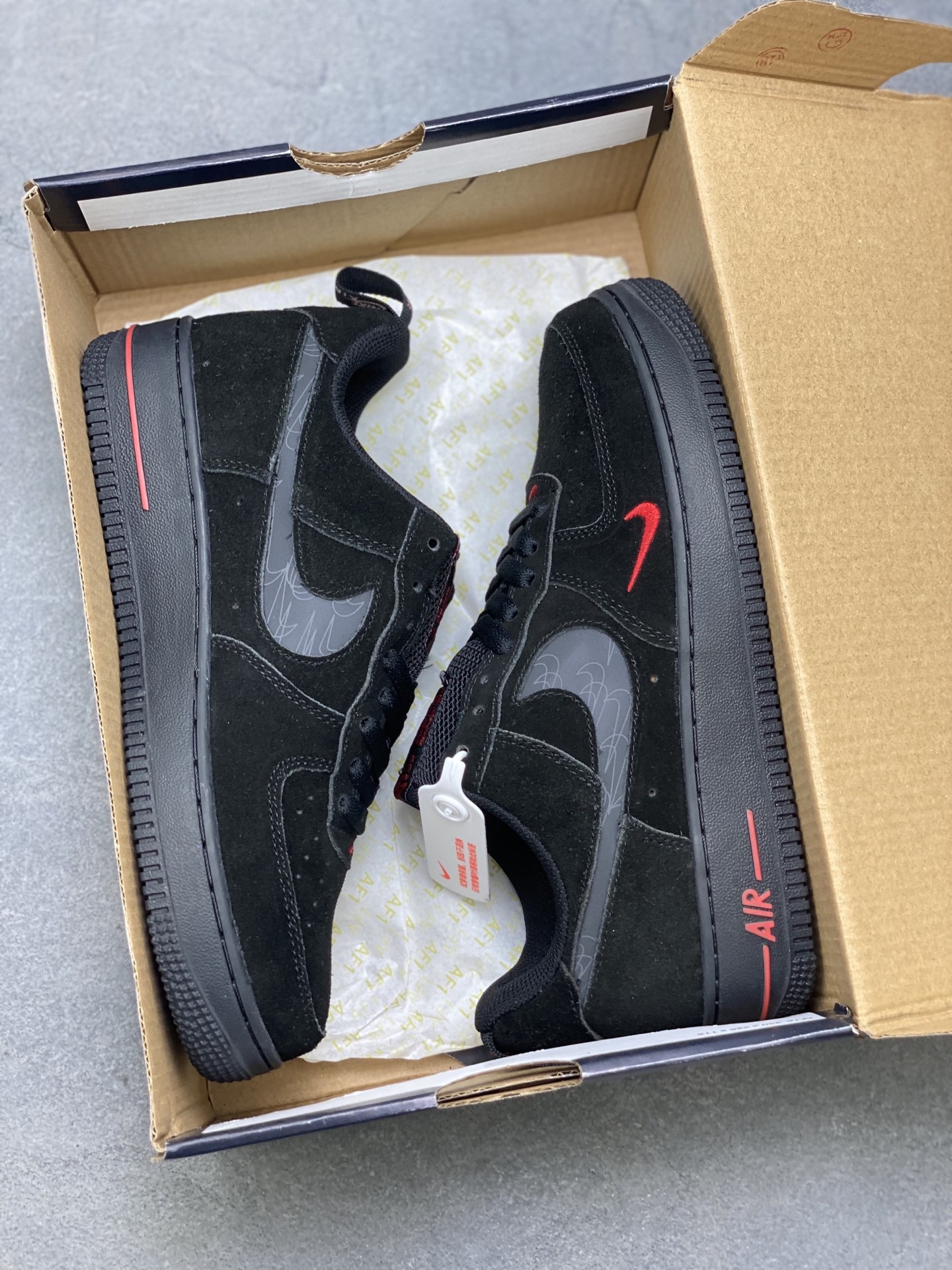 Nike Air Force 1 '07 Low Black/Red Stitching Limited Edition Sneakers 10 i1755015338877 1705 0 8
