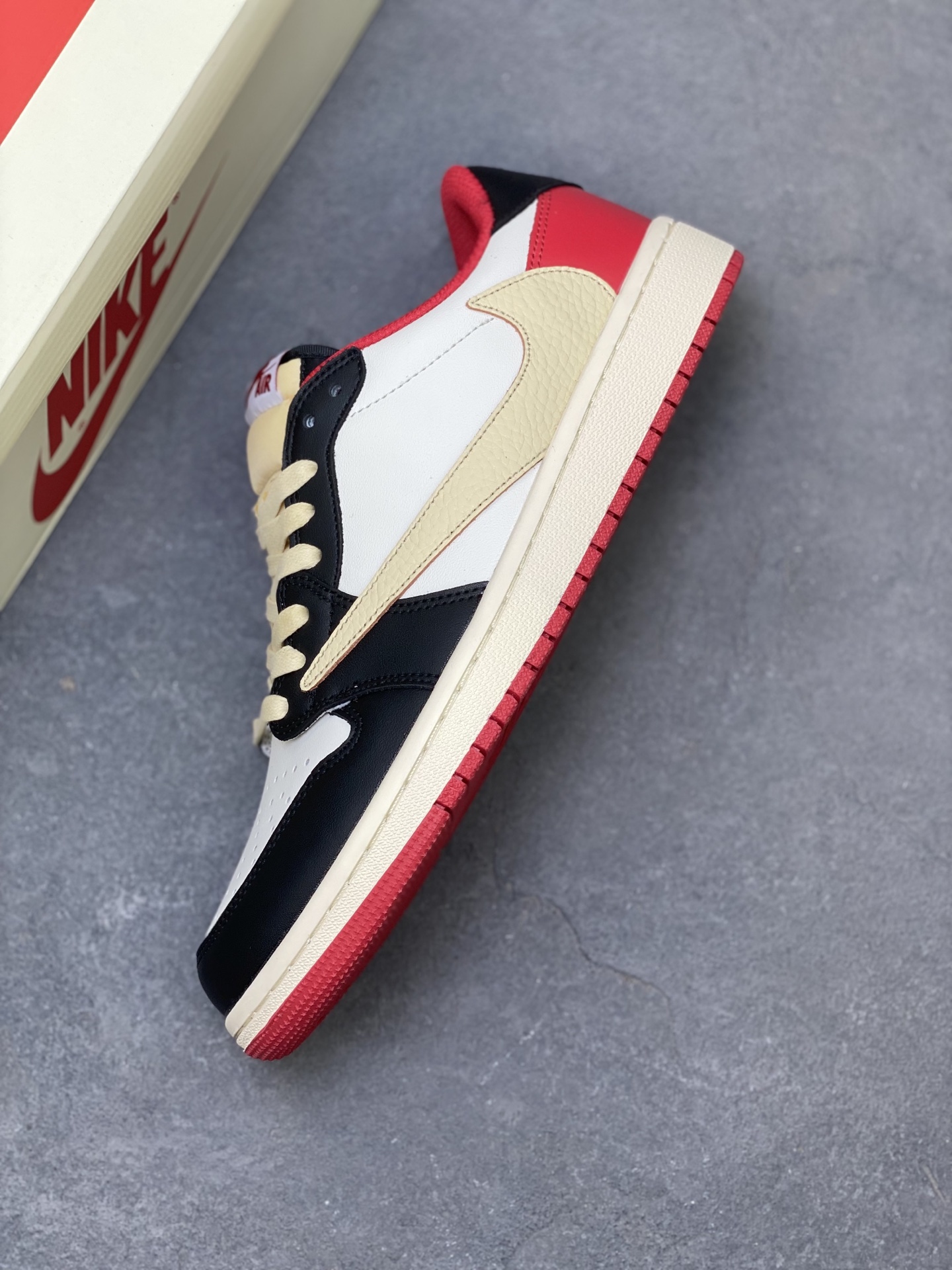 Air Jordan 1 Low Travis Scott Reverse Mocha - Low Culture Basketball Shoes 7 i1755717724653 7579 0 6