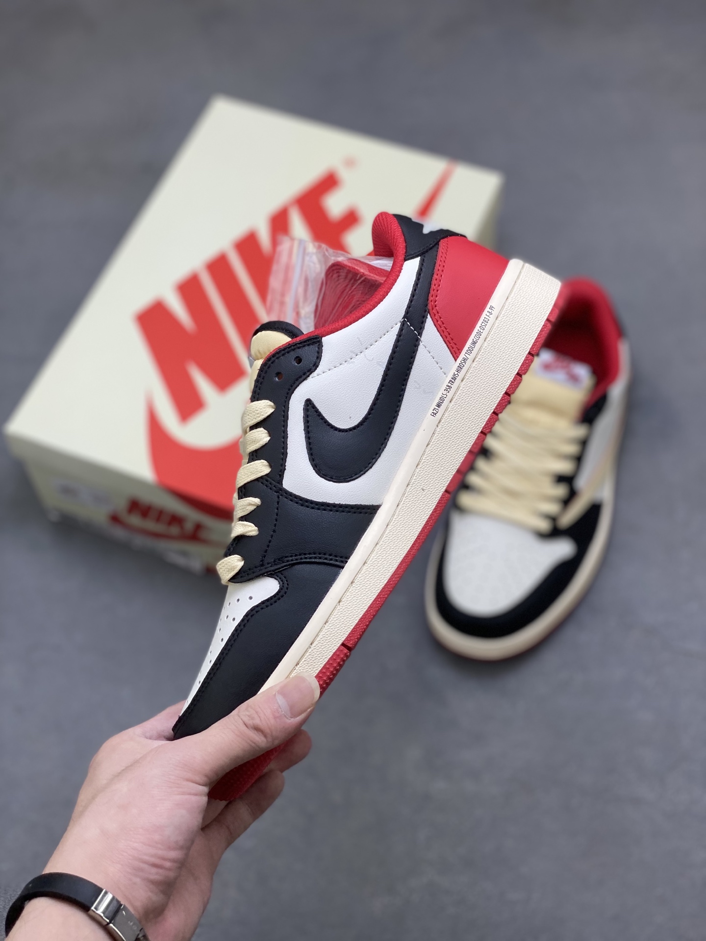 Air Jordan 1 Low Travis Scott Reverse Mocha - Low Culture Basketball Shoes 3 i1755717725085 6087 0 2