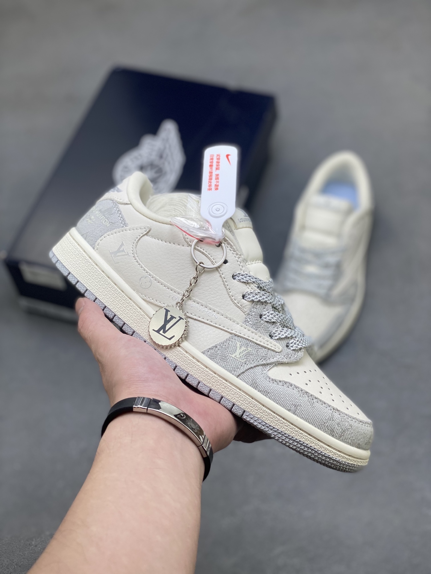 Air Jordan 1 Low Louis Vuitton Edition Sneakers - Stylish and Comfortable 2 i1756831475473 4015 0 0