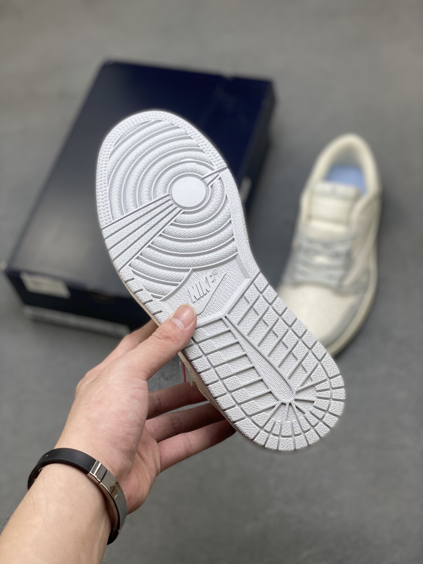 Air Jordan 1 Low Louis Vuitton Edition Sneakers - Stylish and Comfortable 7 i1756831479895 782 0 5