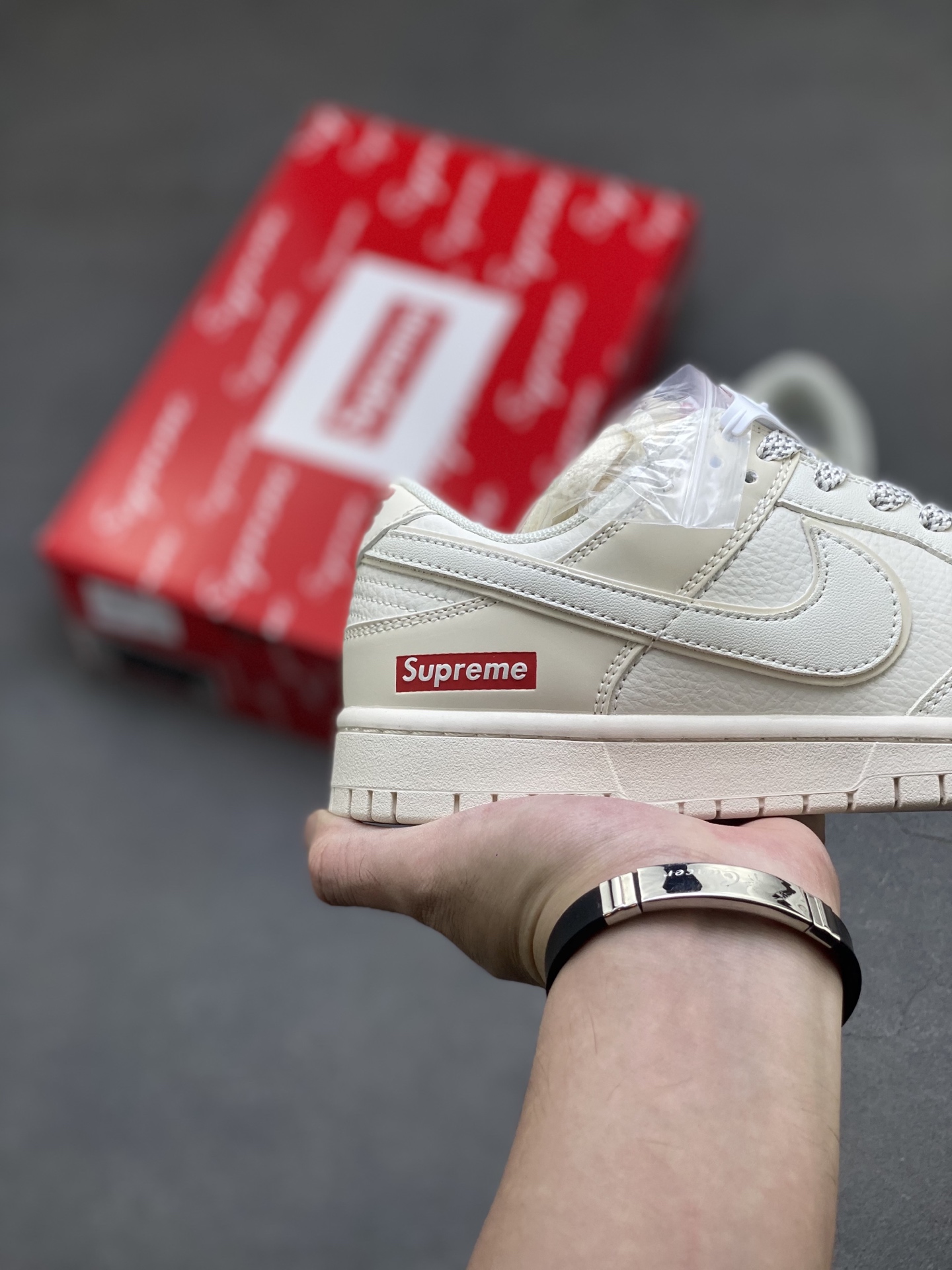 Nike SB Dunk Low Premium Custom Casual Sneakers - Supreme Collaboration 6 i1757175471362 4241 0 4
