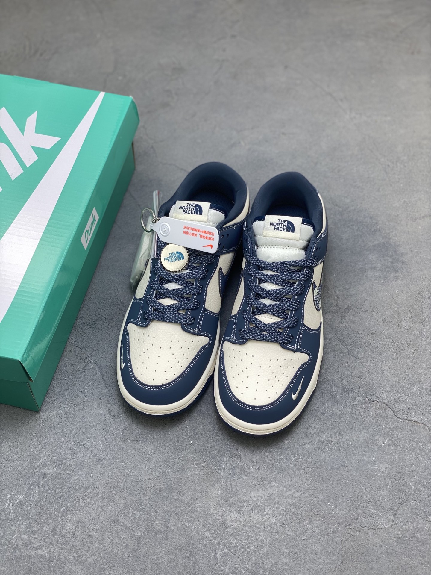 Nike SB Dunk Low The North Face Custom Casual Sneakers DG2025-003 9 i1757175515475 1893 0 7