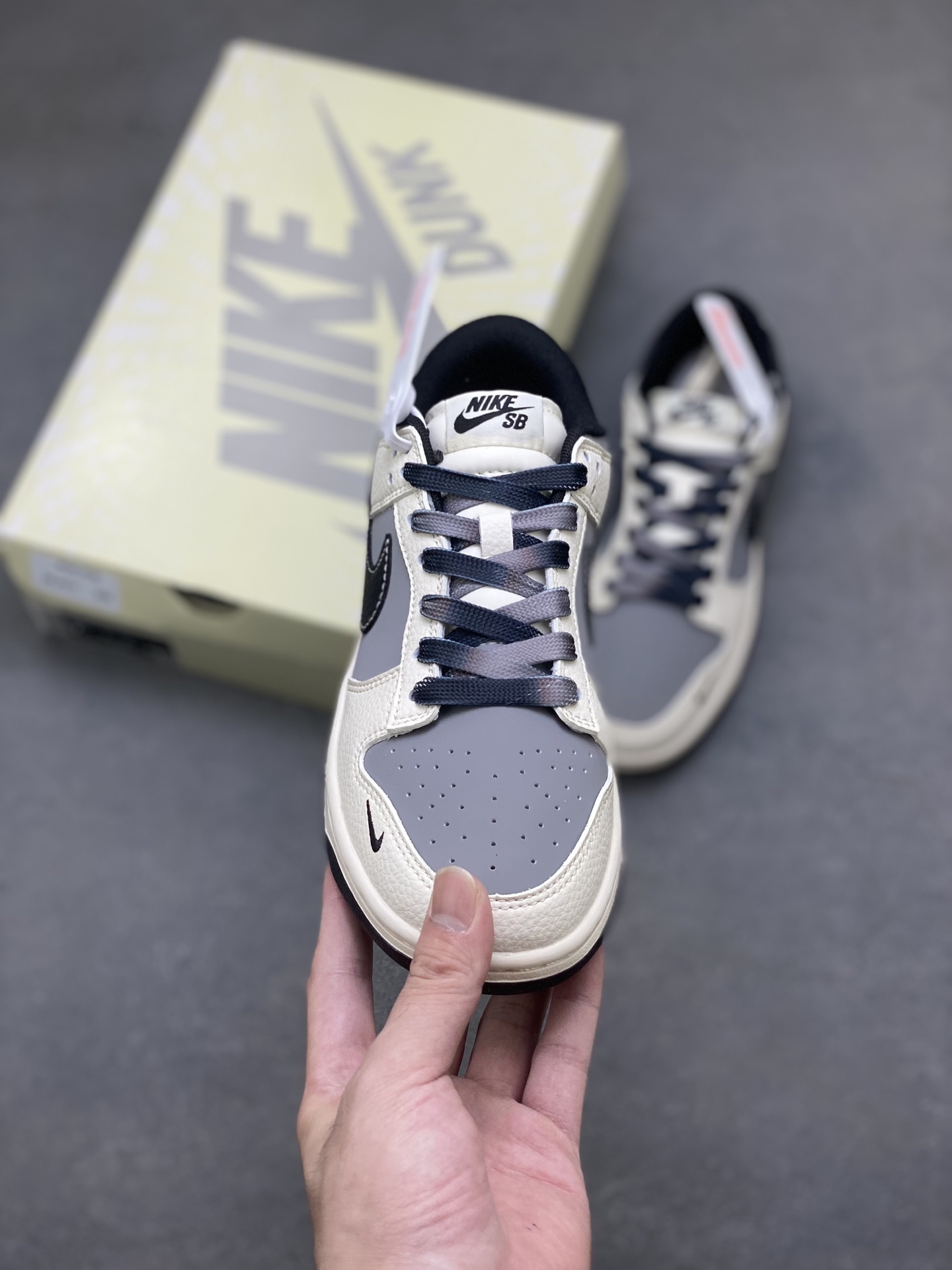 Nike SB Dunk Low Stone Island Custom Casual Sneakers - Limited Edition 3 i1757175565613 1261 0 1