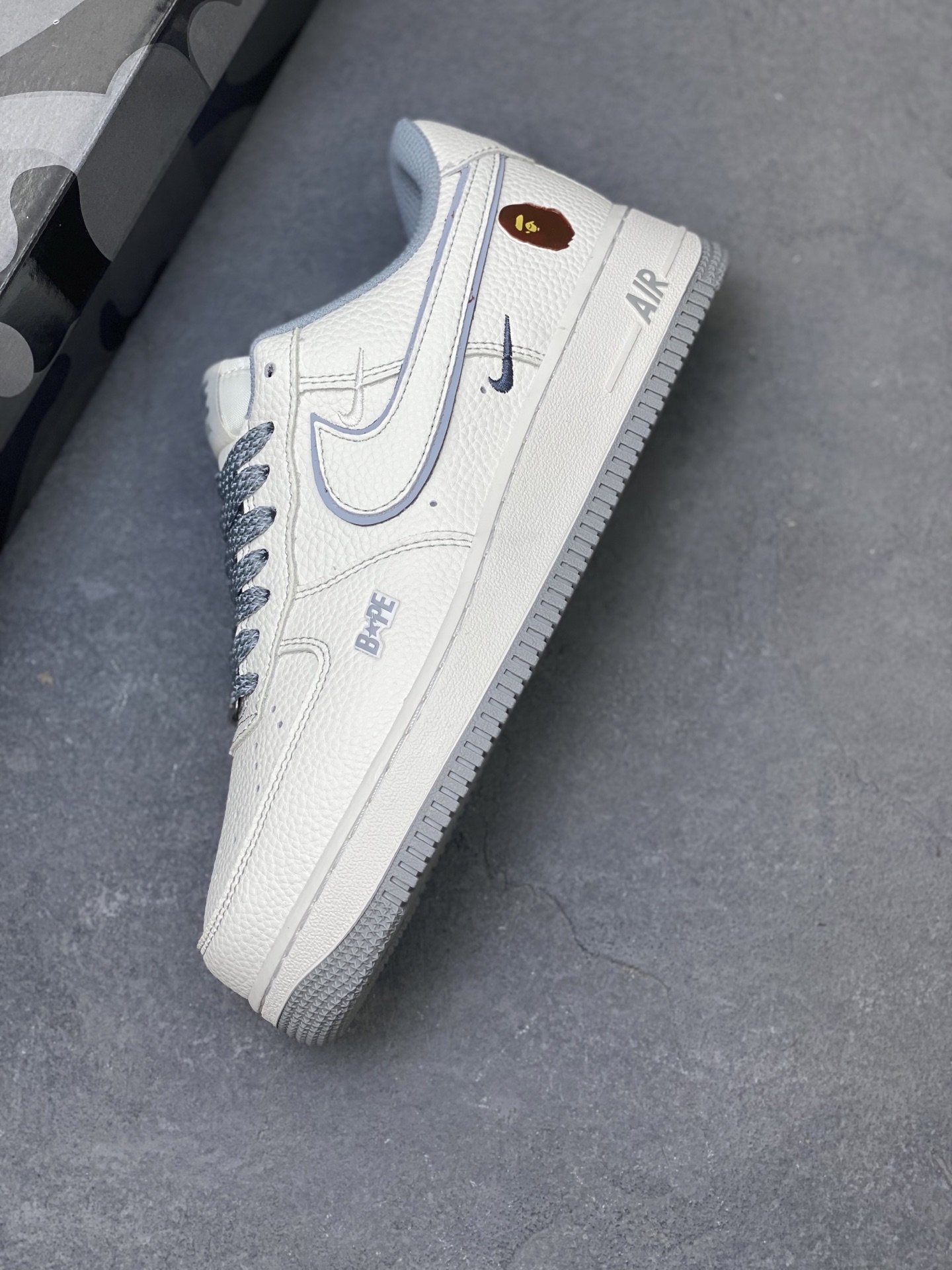 Nike Air Force 1 '07 Low Bape Collaboration Cream Sneakers Limited Edition 8 i1757521371516 7511 0 6