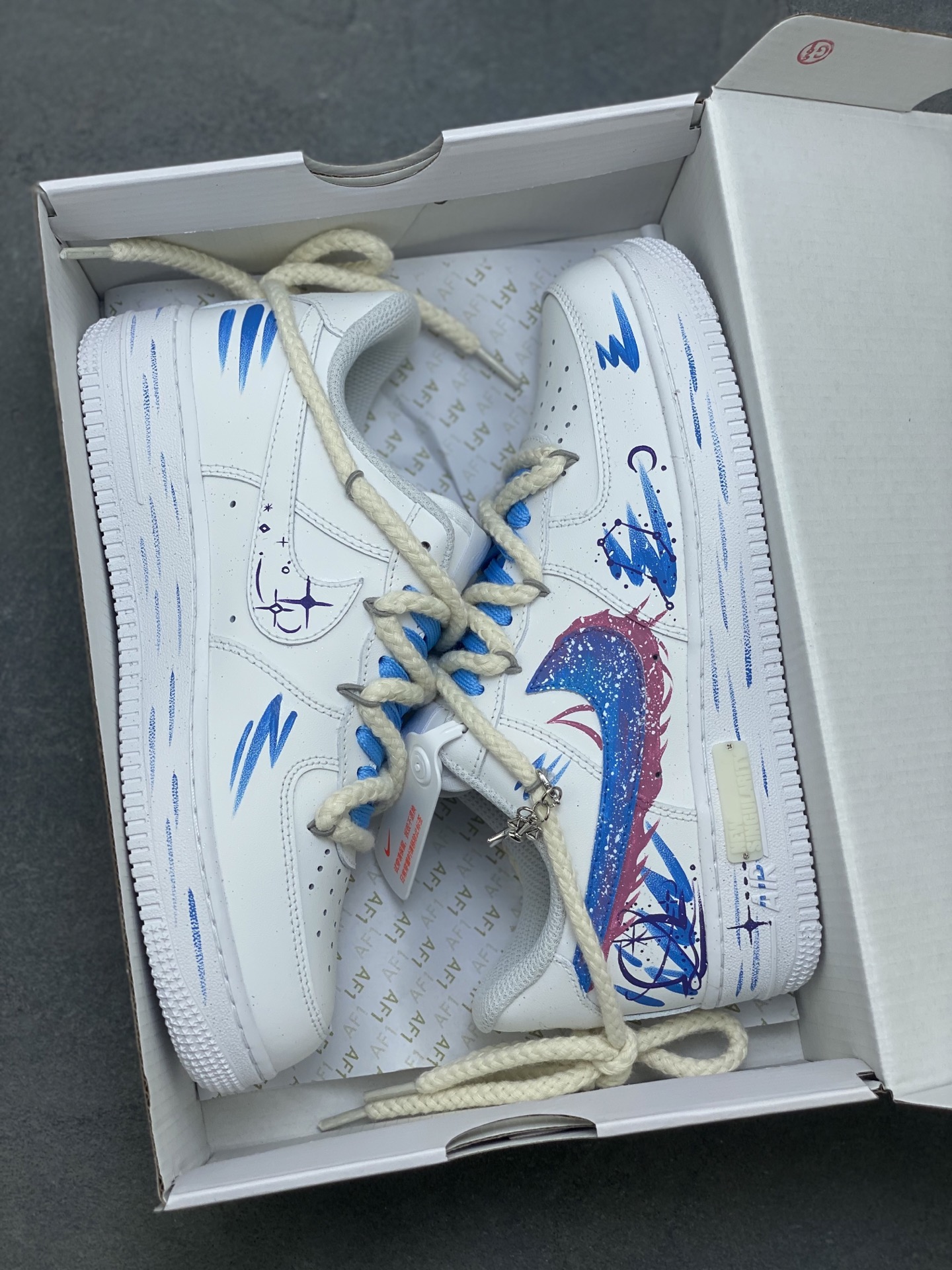Nike Air Force 1 '07 Low Limited Edition Sneakers - Comfortable and Stylish 10 i1757521424281 9143 0 8