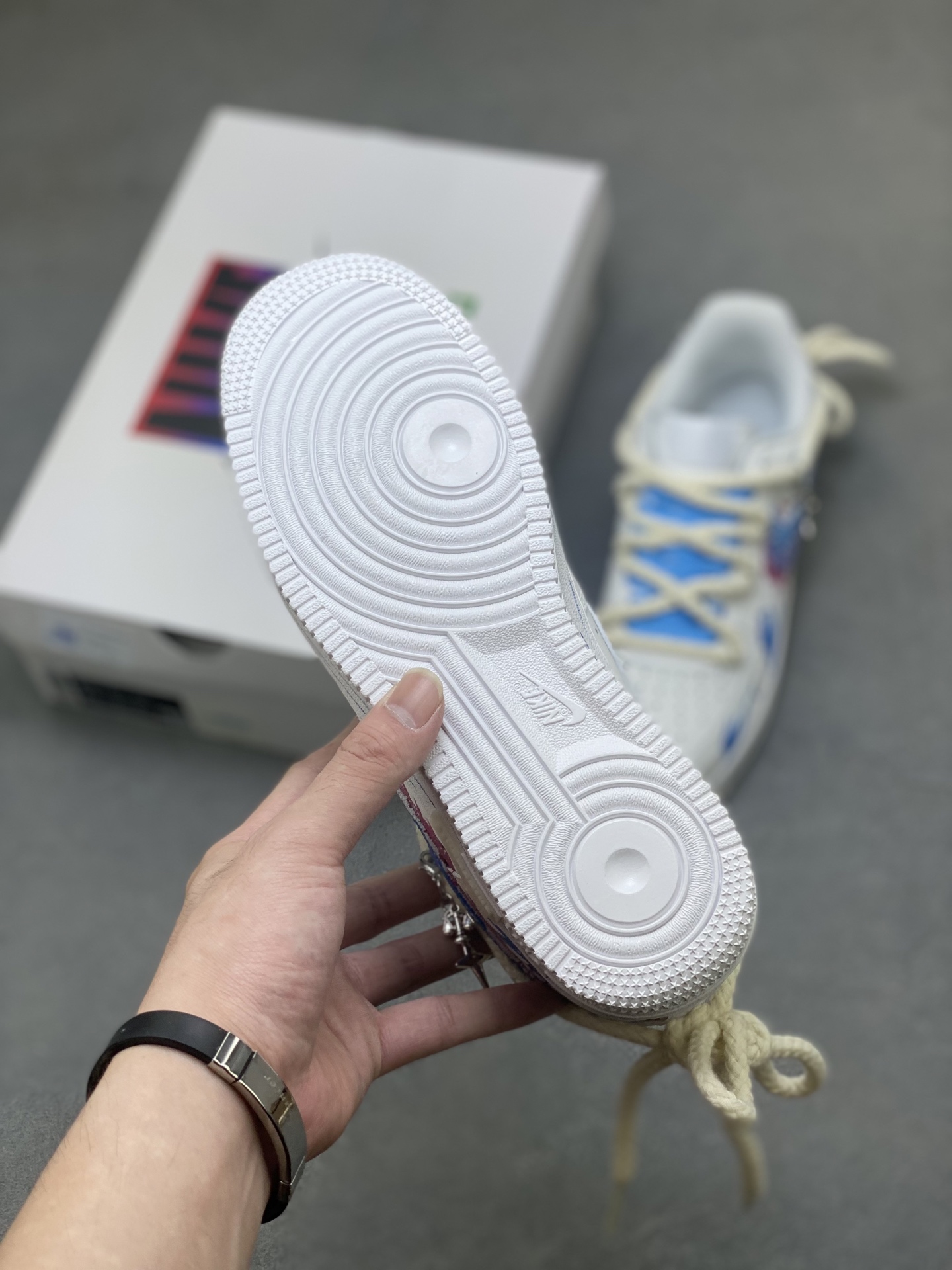 Nike Air Force 1 '07 Low Limited Edition Sneakers - Comfortable and Stylish 7 i1757521426790 2313 0 5
