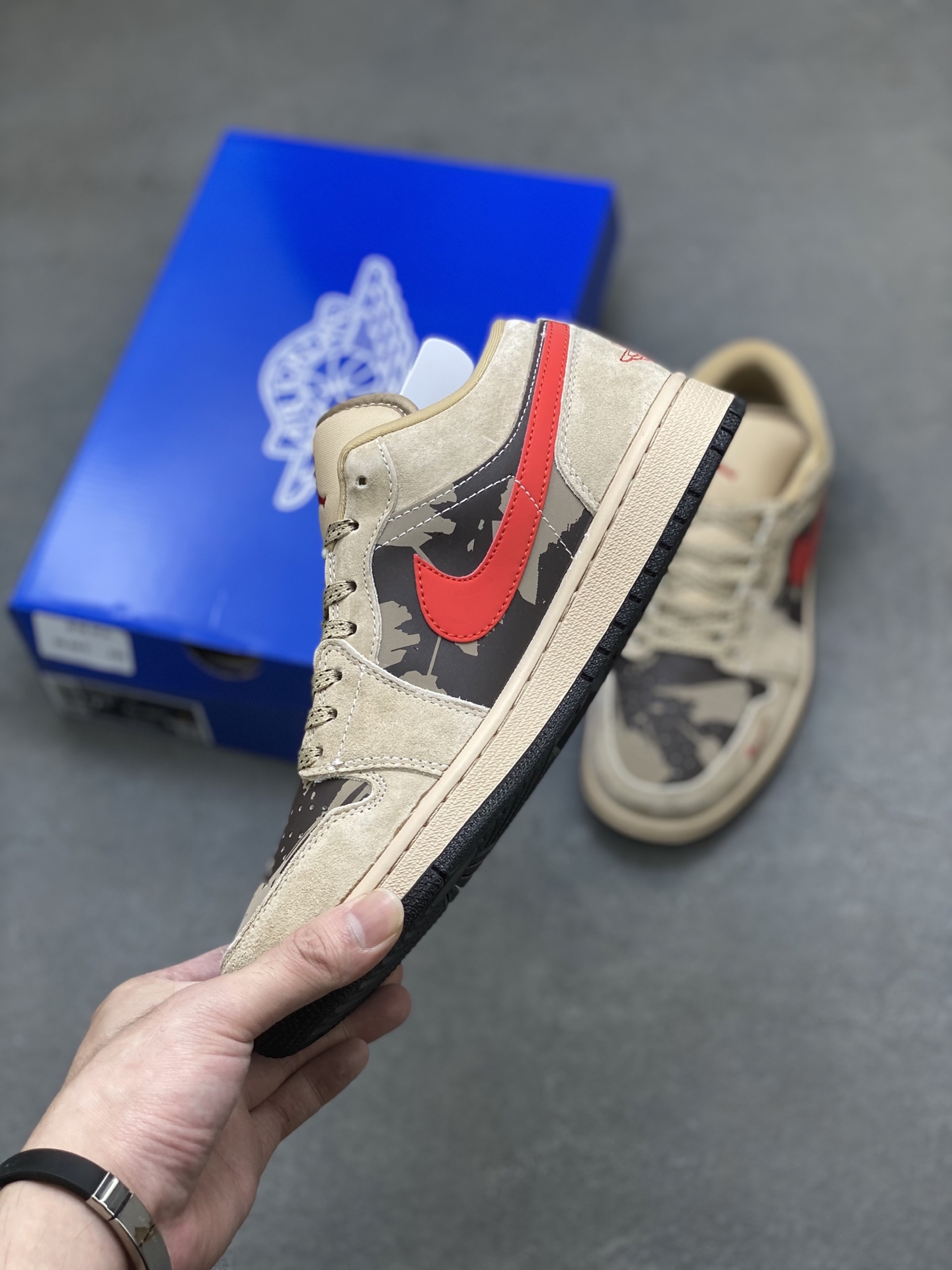 Air Jordan 1 Low x Travis Scott x Stüssy - Limited Edition Sneakers 3 i1759859611461 8458 0 2