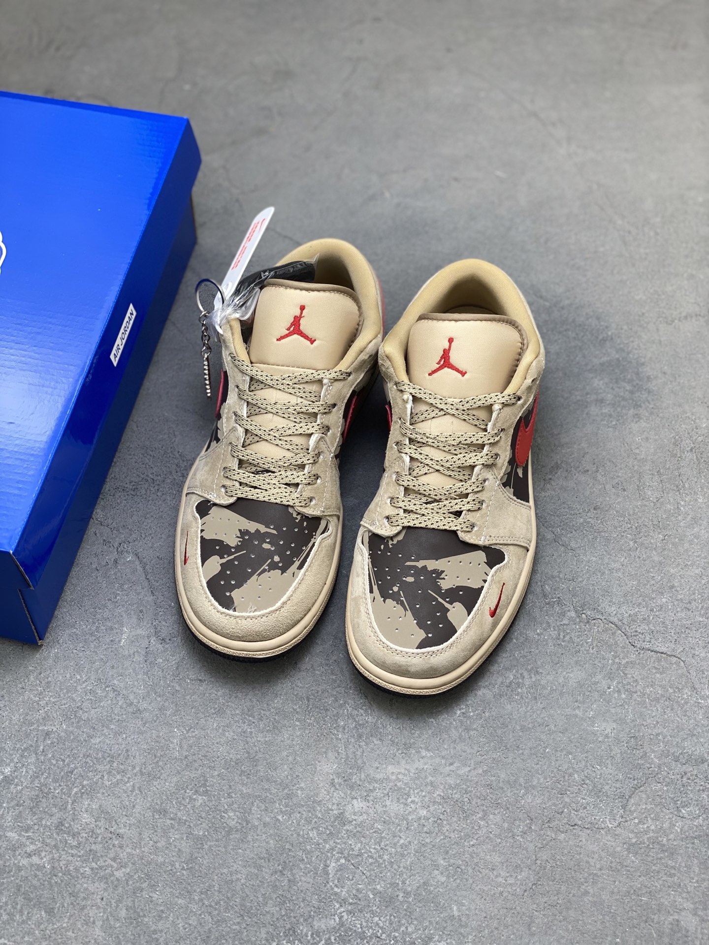 Air Jordan 1 Low x Travis Scott x Stüssy - Limited Edition Sneakers 8 i1759859614637 6702 0 7