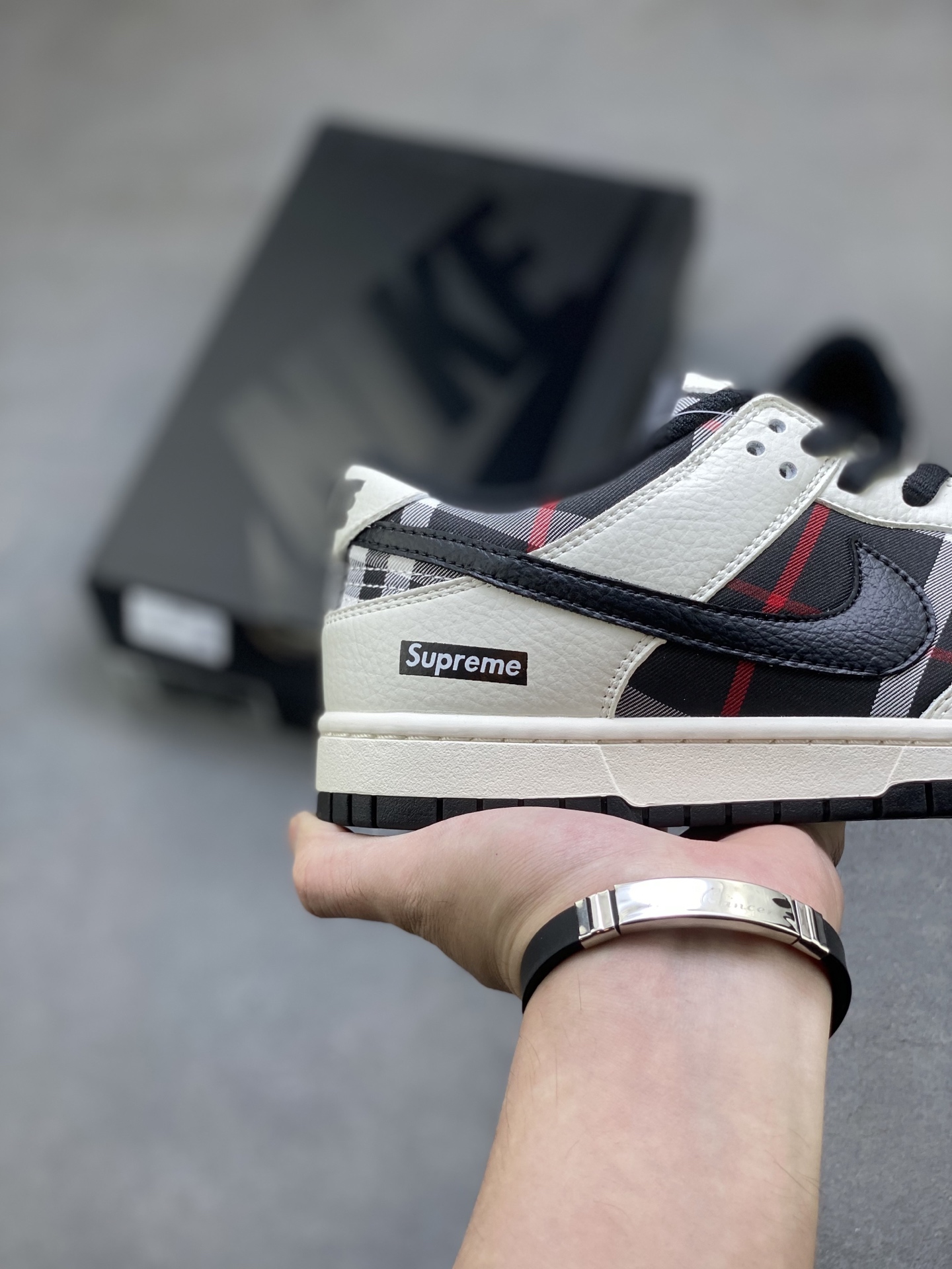 Nike SB Dunk Low Anniversary Custom Sneakers - Premium Quality, Supreme Style 6 i1760029146683 2517 0 4