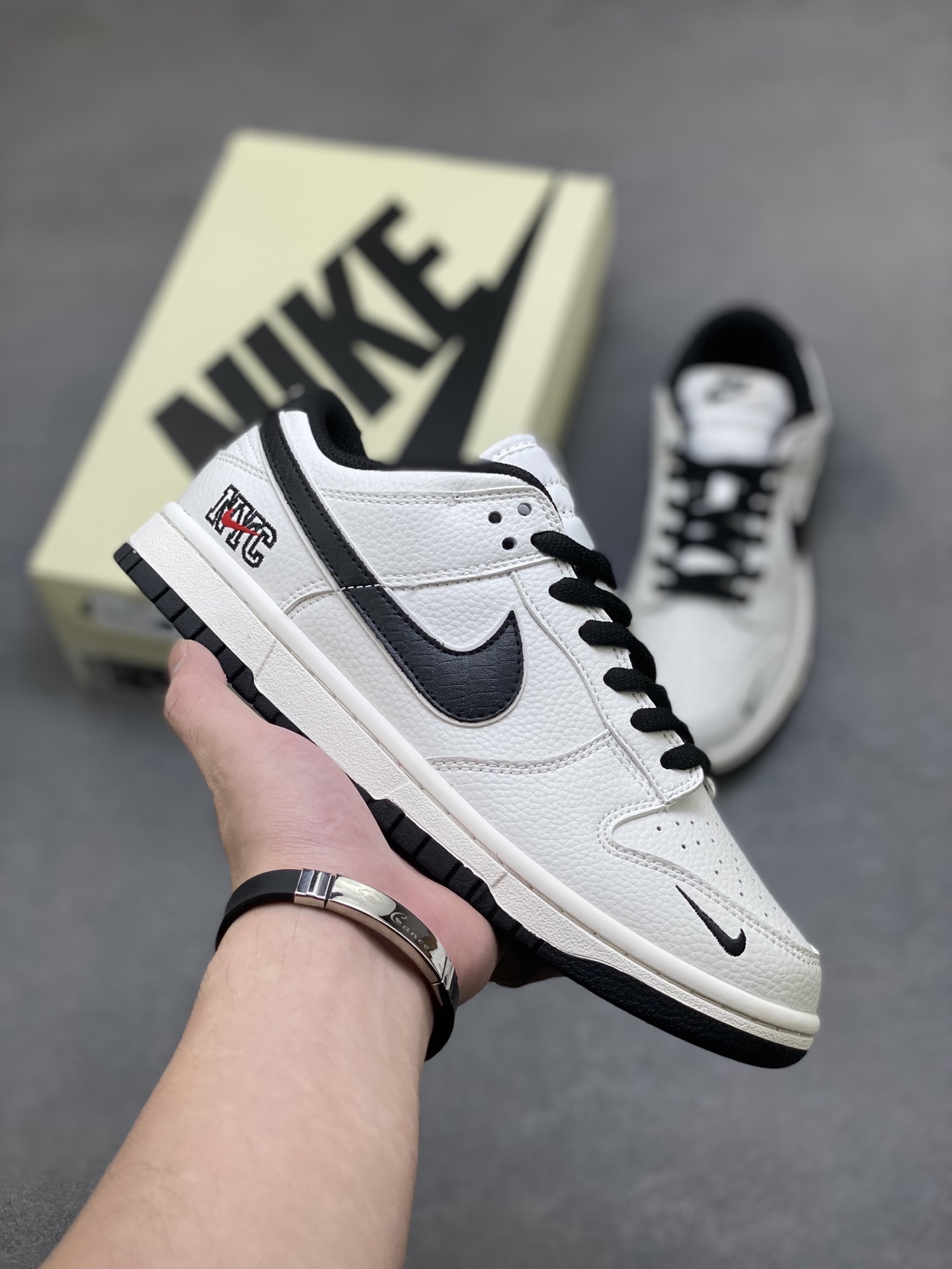 Nike SB Dunk Low Anniversary White Black Casual Sneakers NC2103-301 2 i1760029389123 9608 0 0