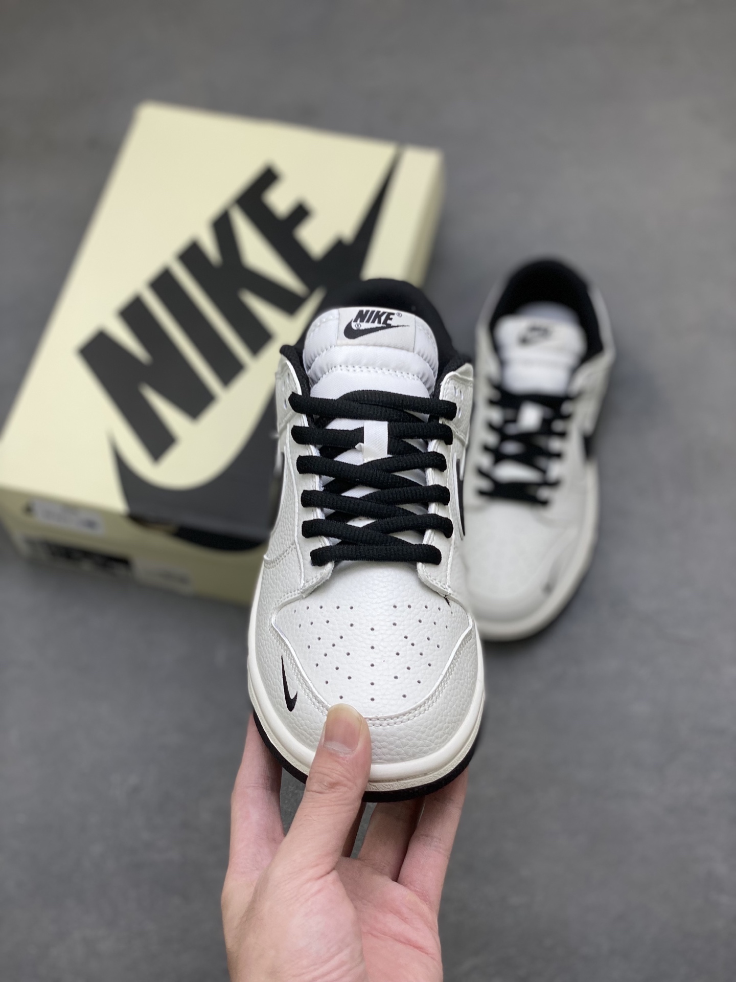 Nike SB Dunk Low Anniversary White Black Casual Sneakers NC2103-301 3 i1760029391619 8023 0 1