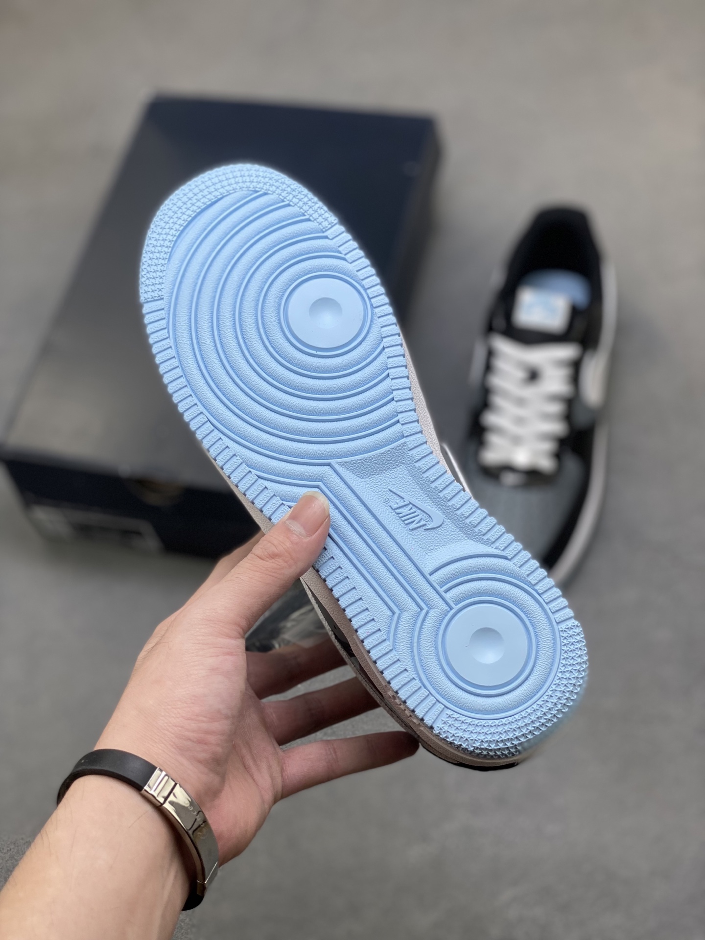 Nike Air Force 1 '07 Low Black/Grey Limited Edition Sneakers 7 i1760717498822 4012 0 5