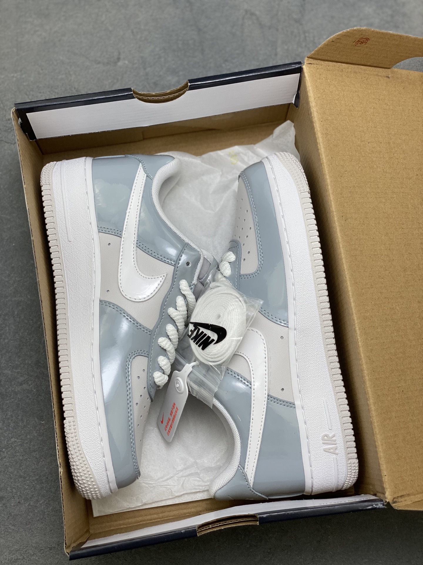 i1760717543821 1048 0 8