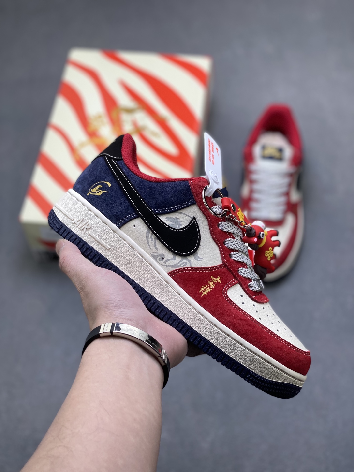 _duu9sDa_82gkbeWxC2MpgLseVG5lL1FEX8WjzlA