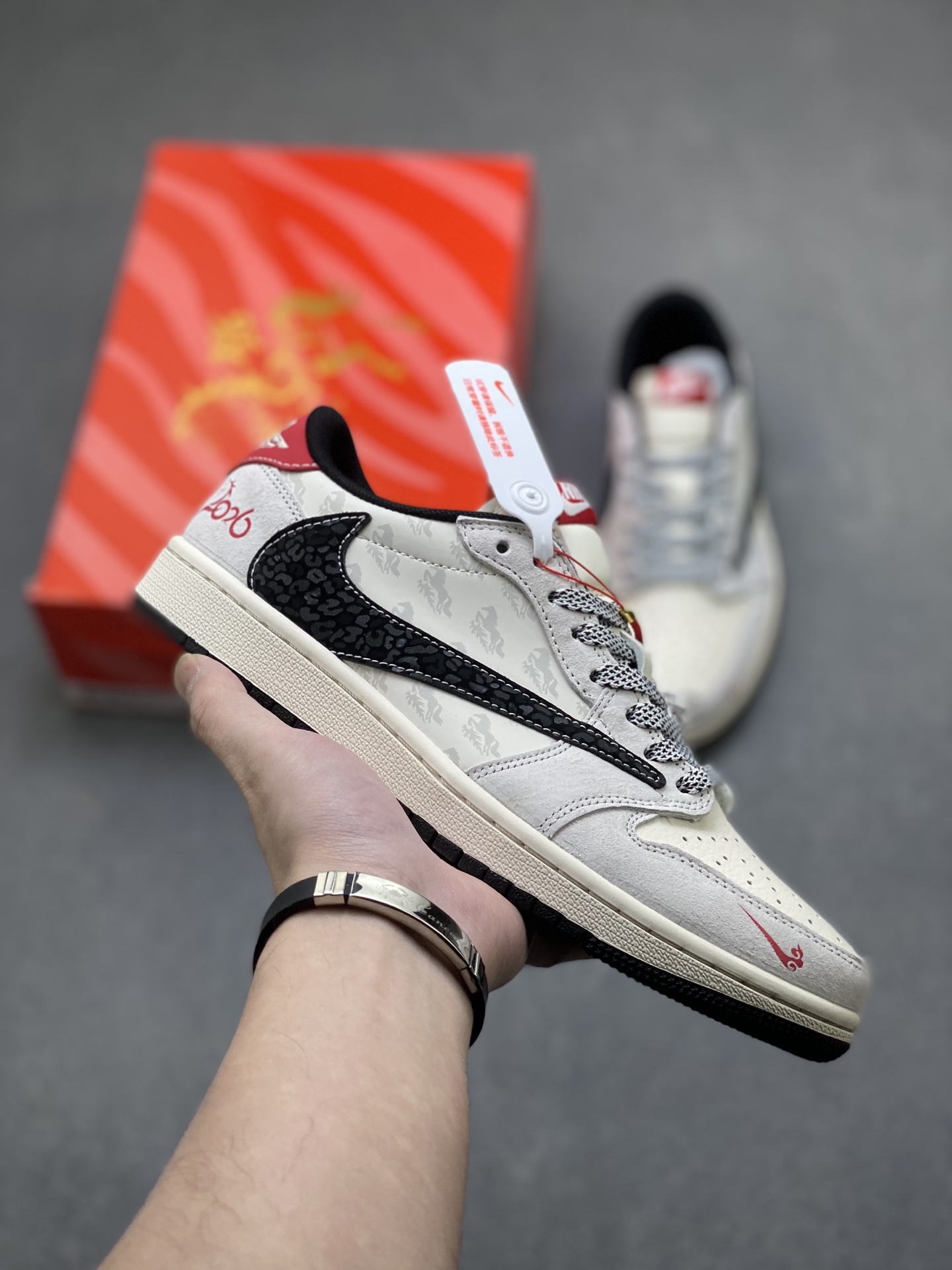 _da_9sTKeOCoJUwi46kEiZ1PPjusouIjEydkhrIQ