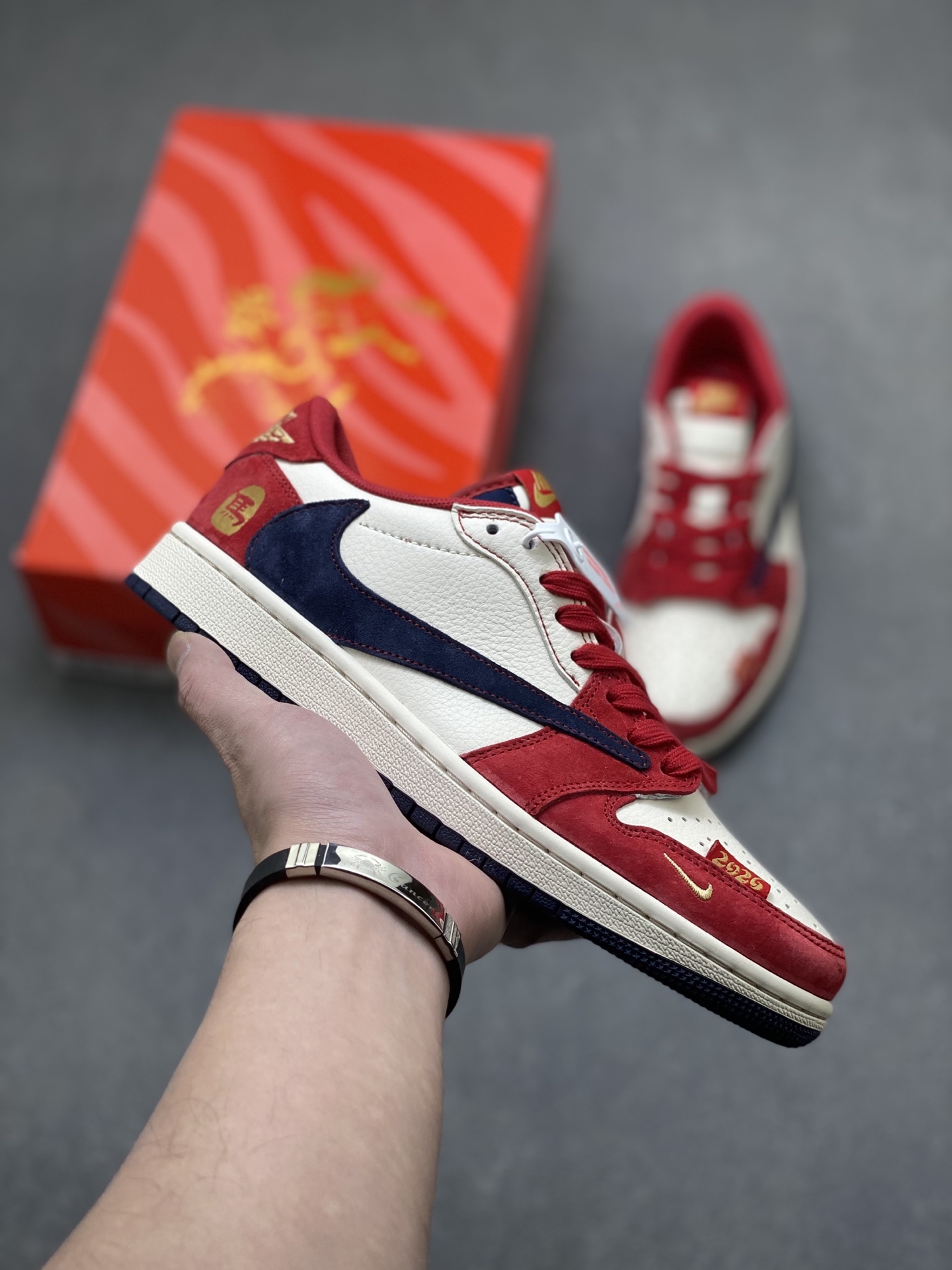 _dlX9si24Edkq3-bMWpVs4IIEmAu-XGe80Onsz9Q