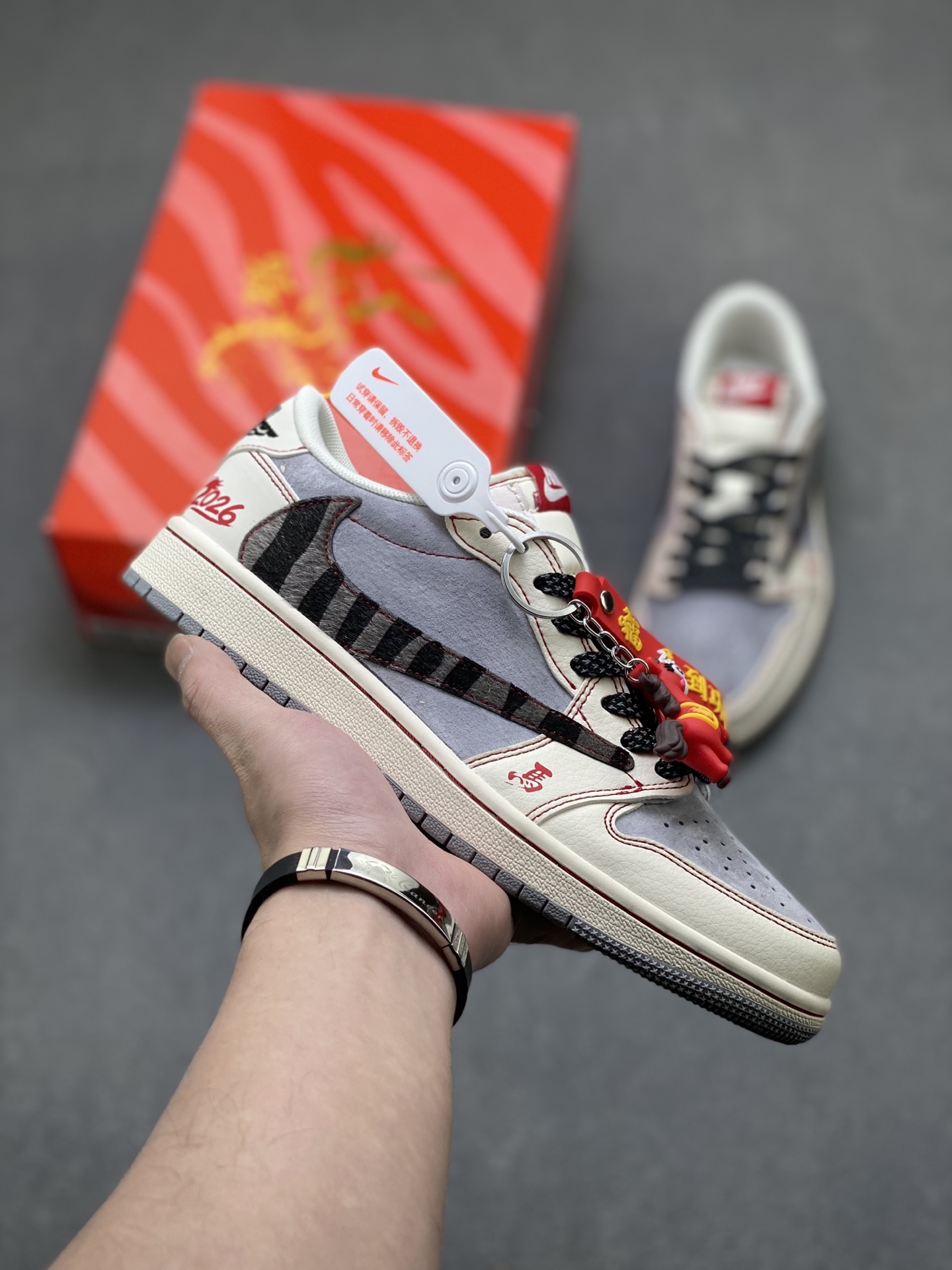 _dis9sMqiX7WoH-VxPhfUD2PewrlfMegCChmpB-g